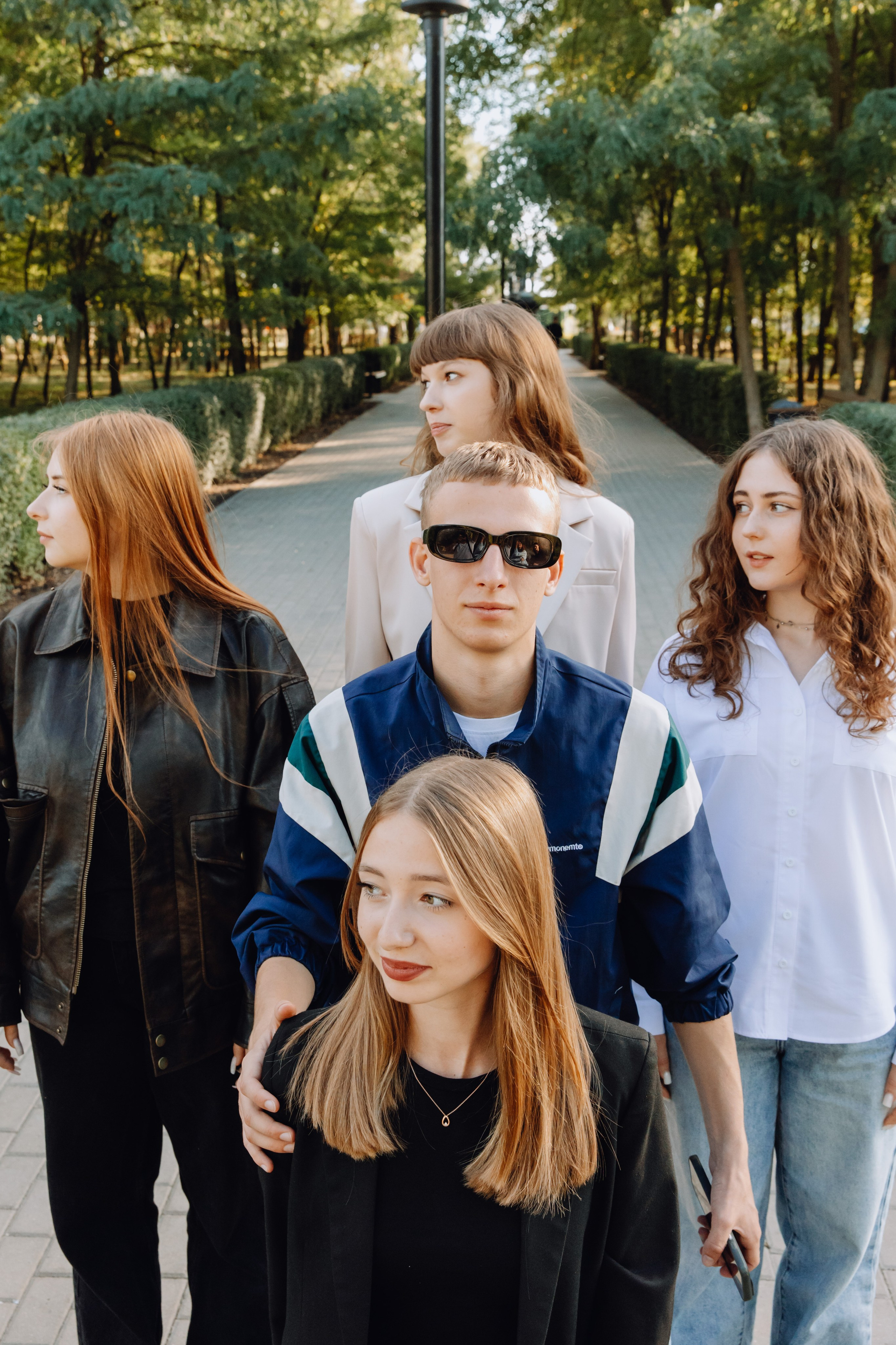 Школьные альбомы в Чернянке. Фотограф Максим Никонов