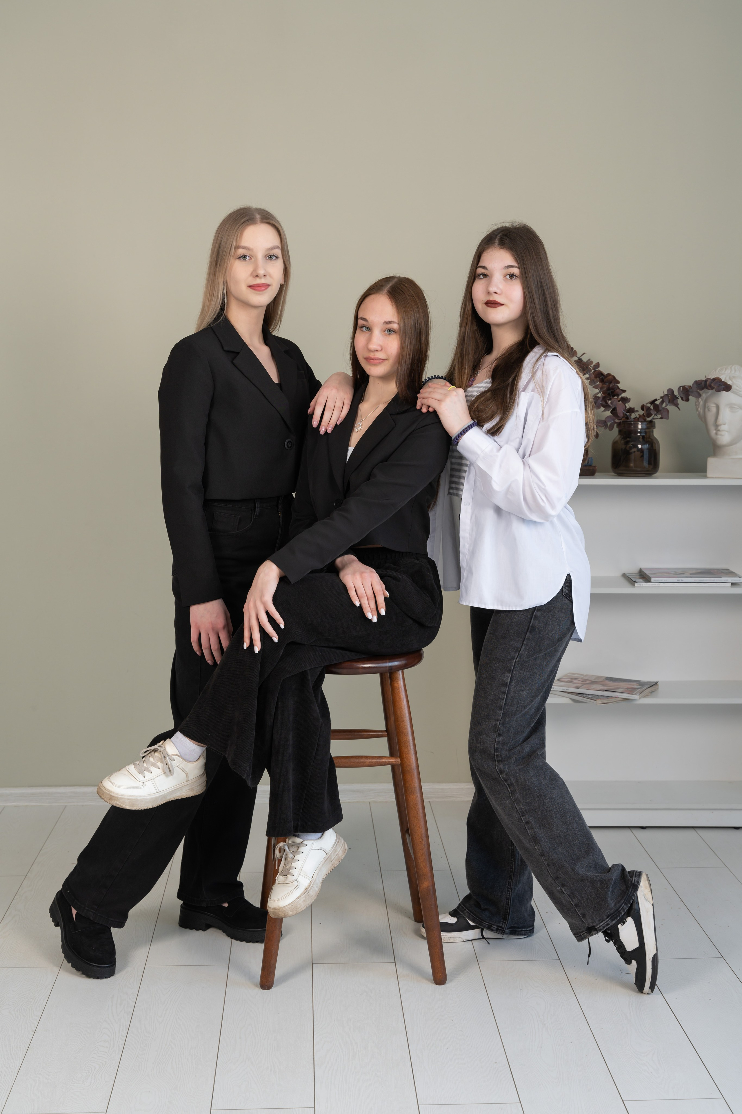 Фотоальбомы для старшеклассников 9-11 класс. Профессиональный фотограф в г. Красноярске Татьяна Арлакова