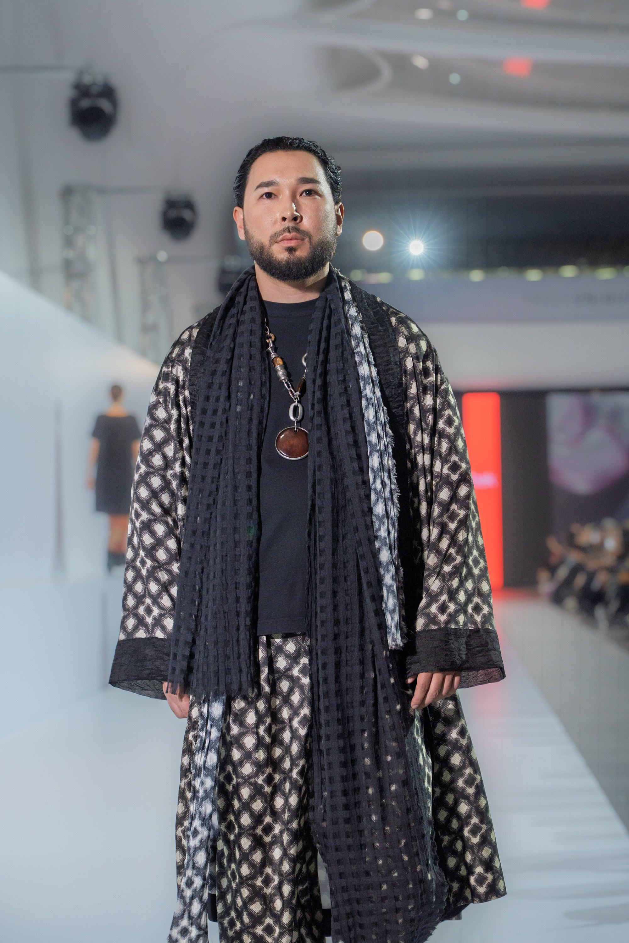 Yerlan Zholdasbek. Сайт Алматинского НЮ АРТ, будуар и фэшн фотографа Дениса Карпенко