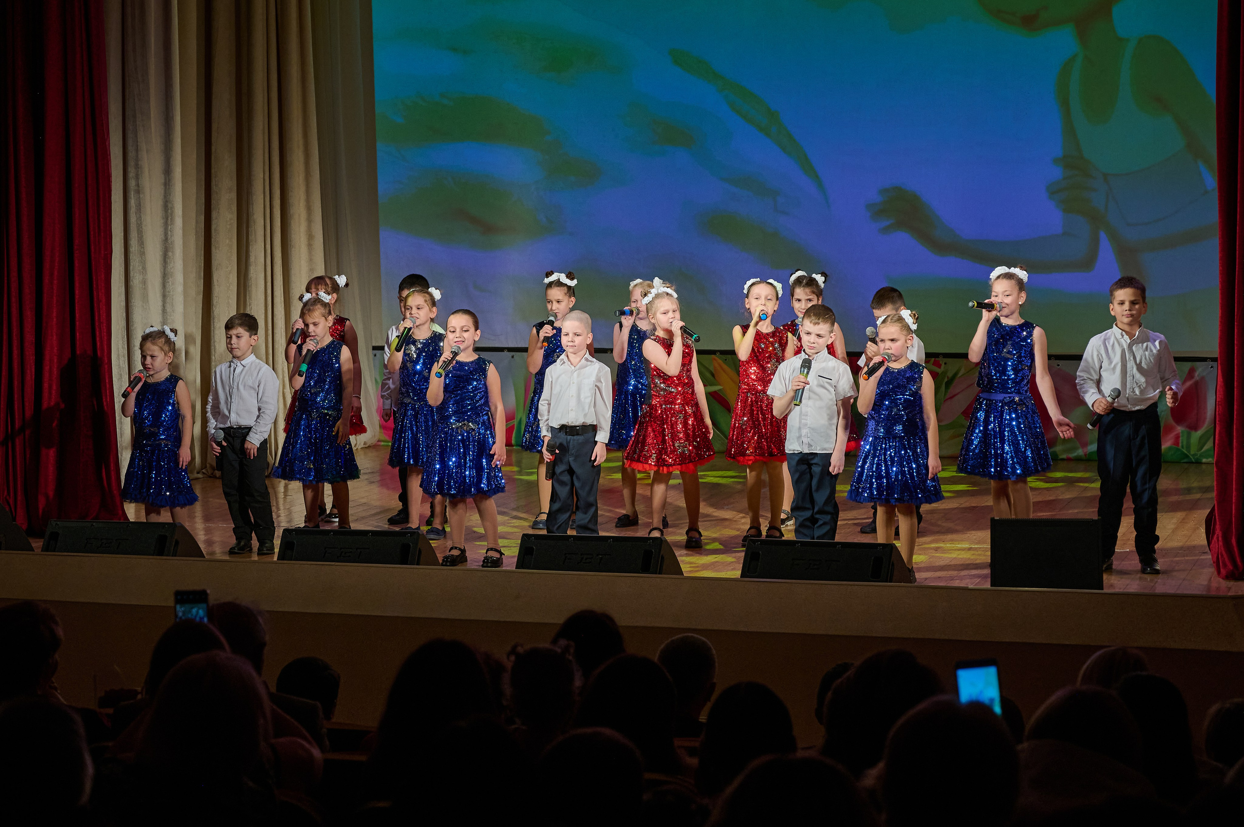 День матери. Кабардинка. Жизнь курорта Кабардинка в фотографиях