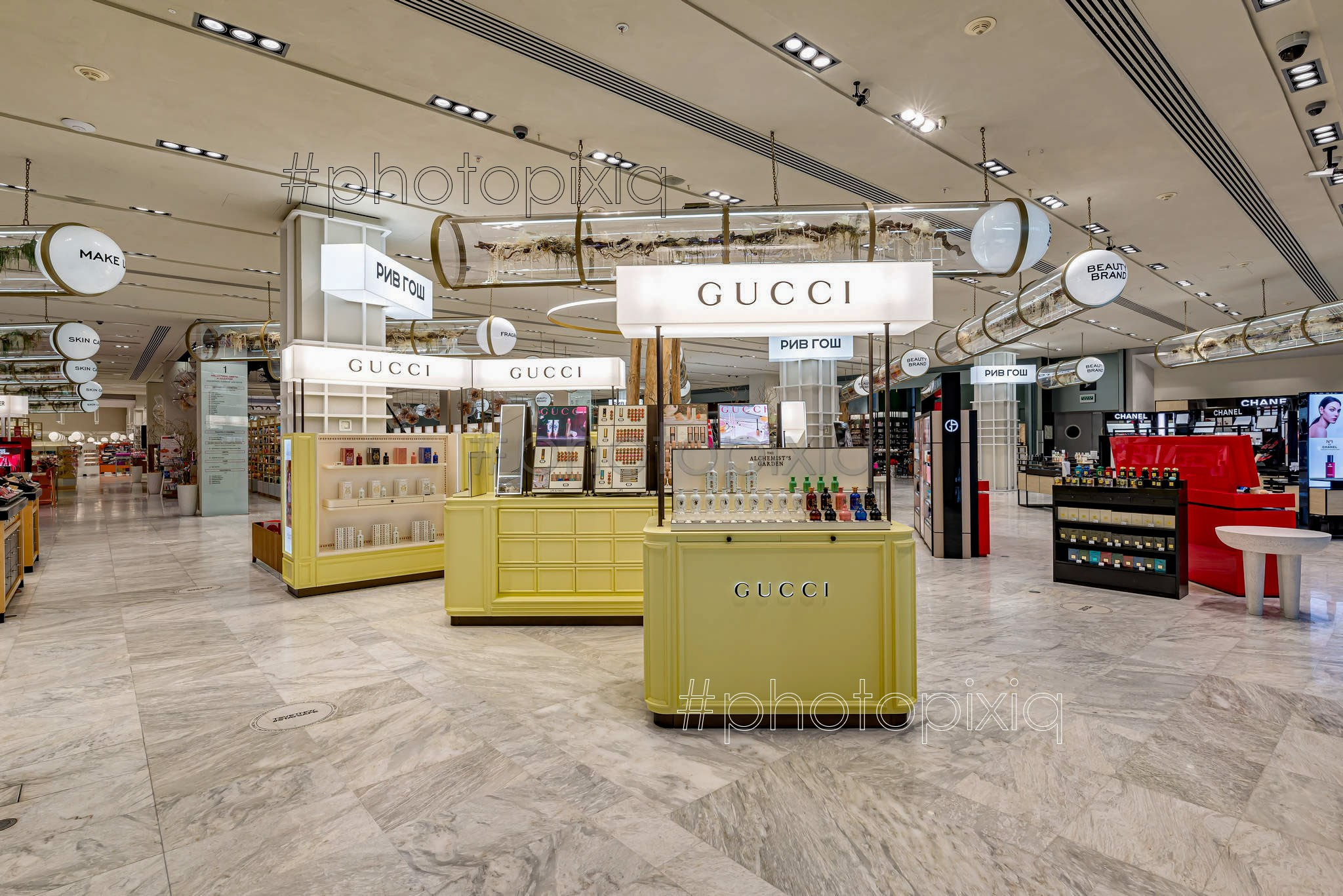 Интерьерная съёмка магазина парфюмерии и косметики Рив Гош. Интерьерная съёмка и виртуальные туры — Интерьерный фотограф Кузнецов Сергей (photopixiq)