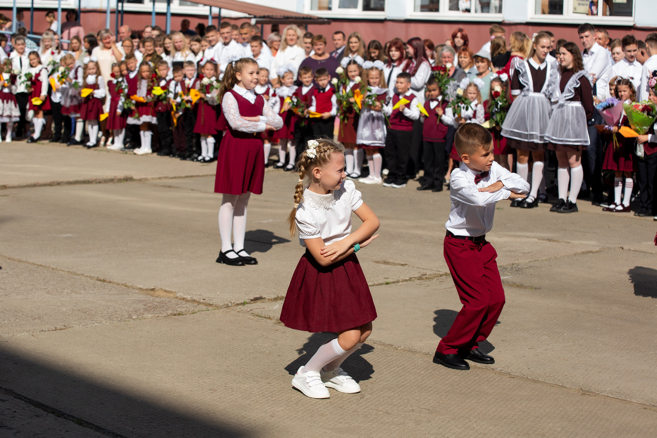 1 сентября 2023 г. 9 школа Мценск. Профессиональный фотограф в Мценске и Орловской области