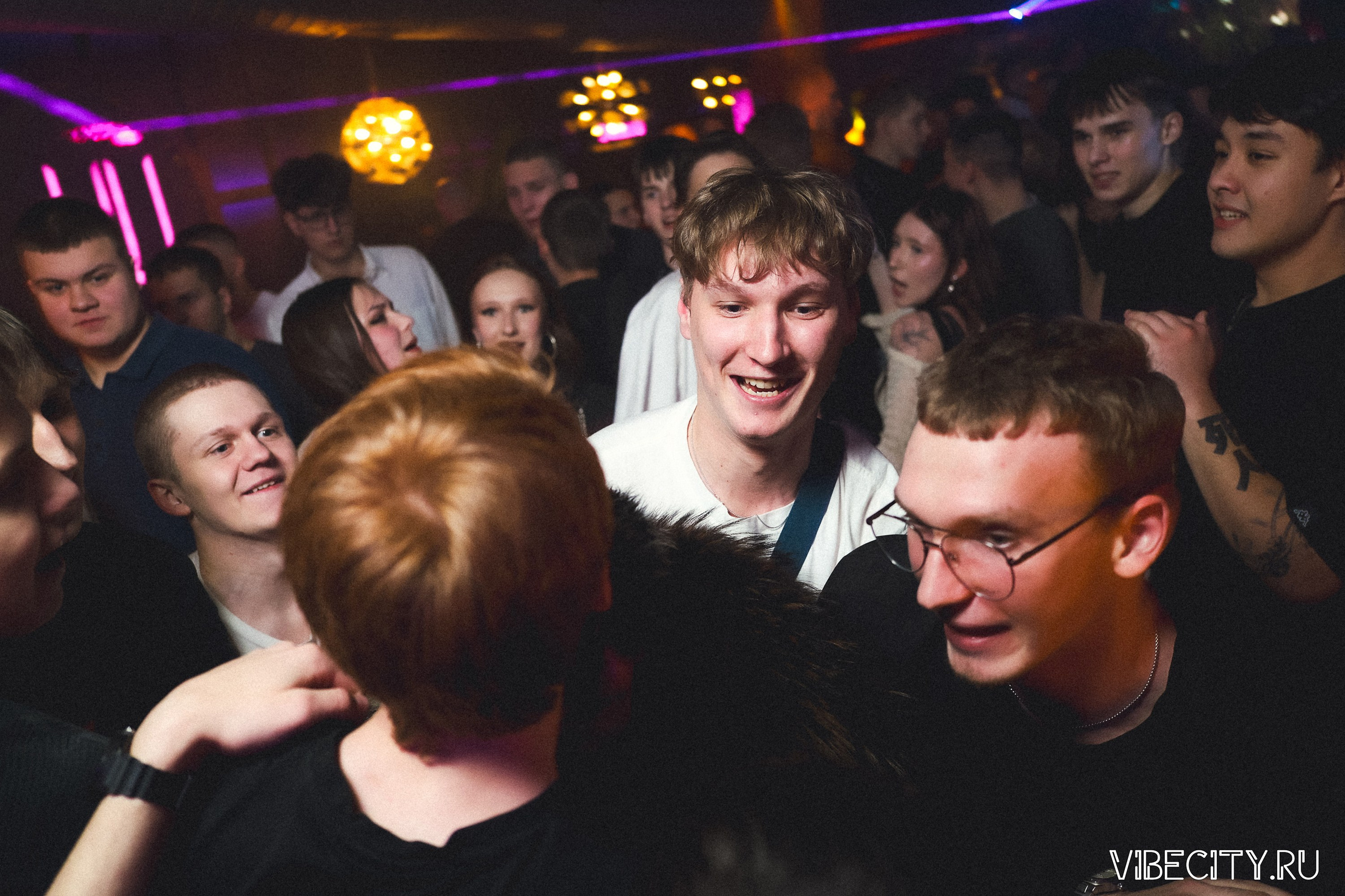 DOUBLE U. VIBECITY.RU Вайб Сити Ру Фоторепортажи Фотоотчеты Калининград