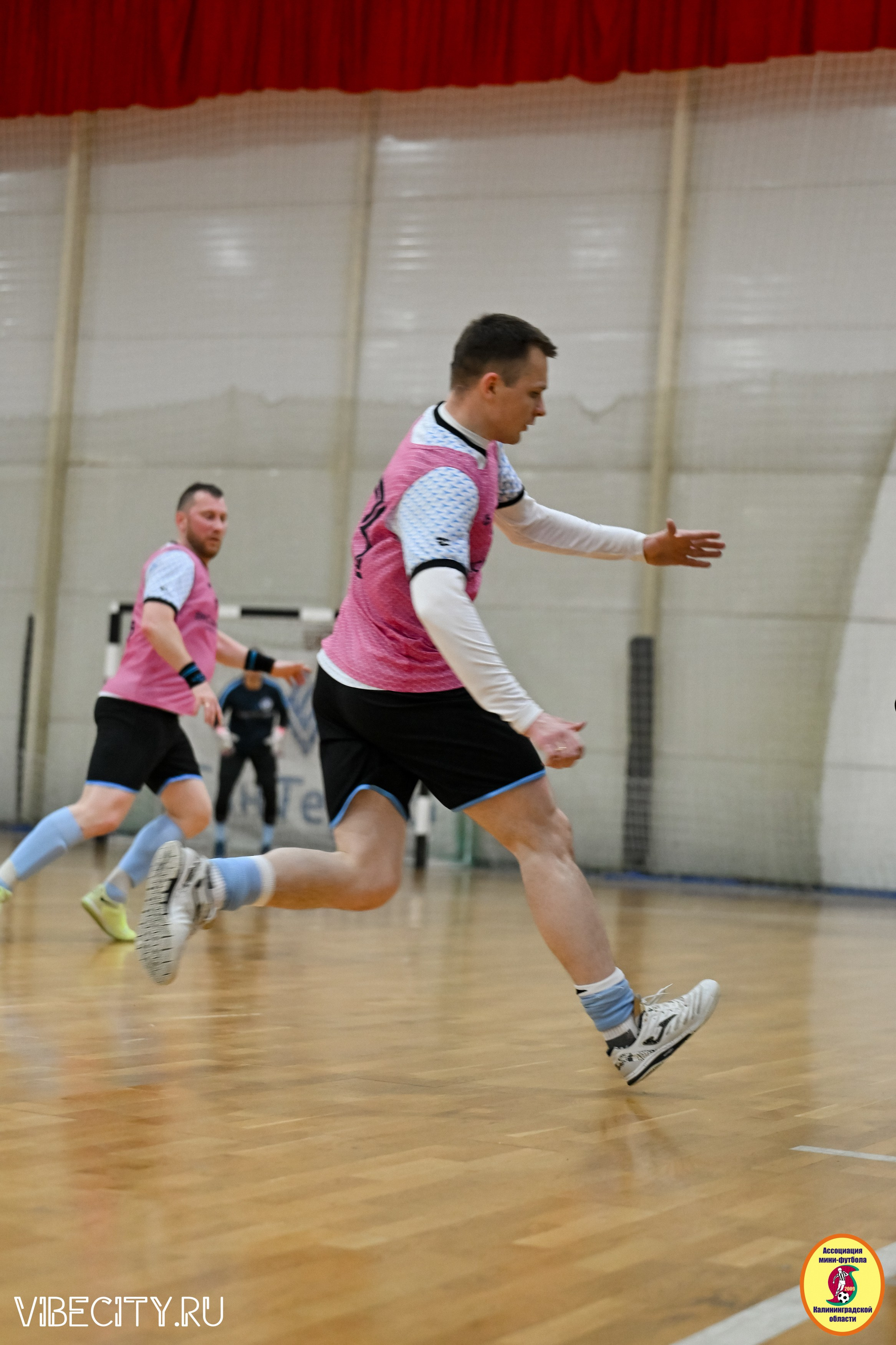 8 тур Корпоративной Бизнес-Лиги по футзалу. VIBECITY.RU Вайб Сити Ру Фоторепортажи Фотоотчеты Калининград