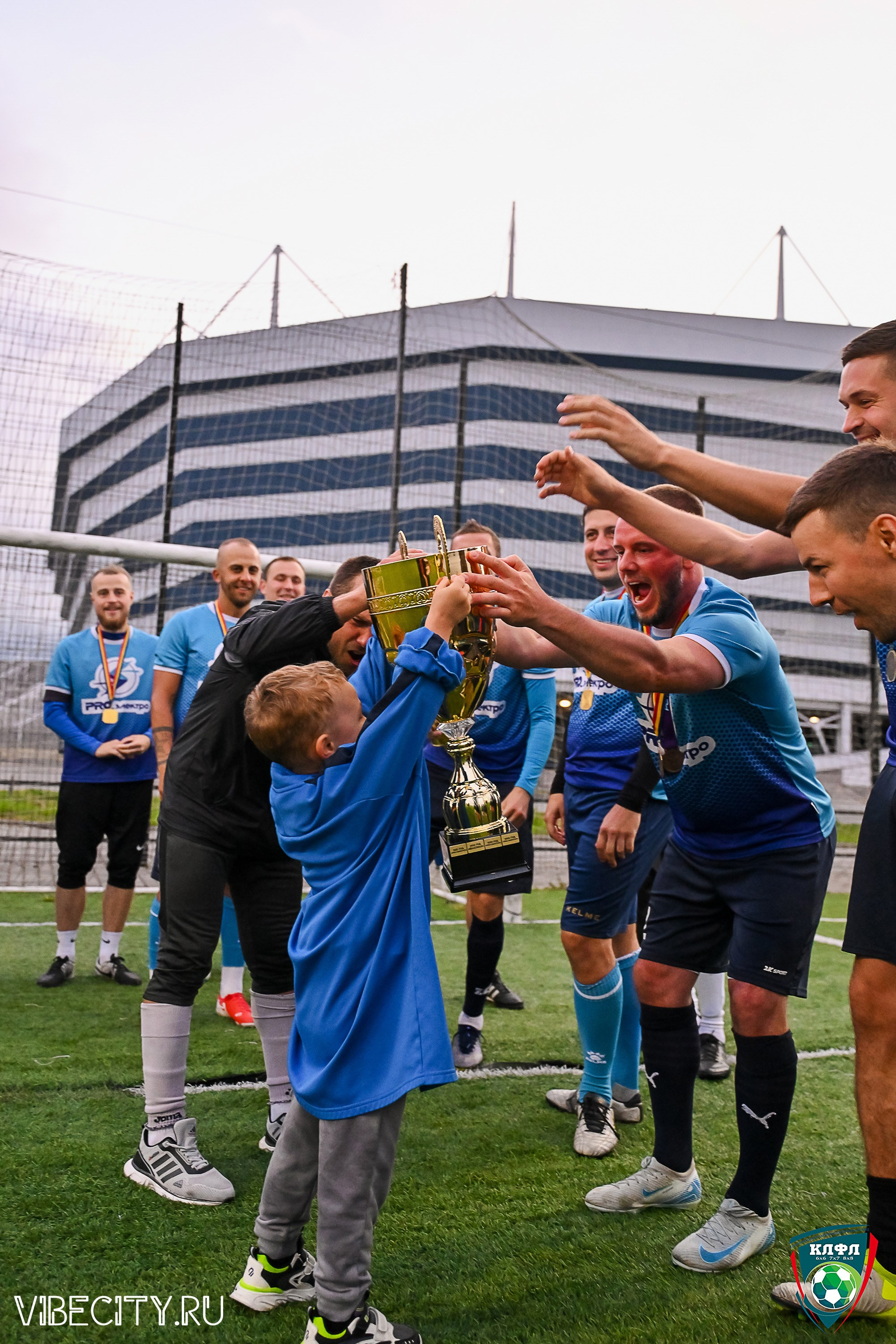 ФИНАЛЬНЫЕ МАТЧИ ПЛЕЙ-ОФФ XXl ЛЕТНЕГО КУБКА КАЛИНИНГРАДСКОЙ ЛФЛ. VIBECITY.RU Вайб Сити Ру Фоторепортажи Фотоотчеты Калининград