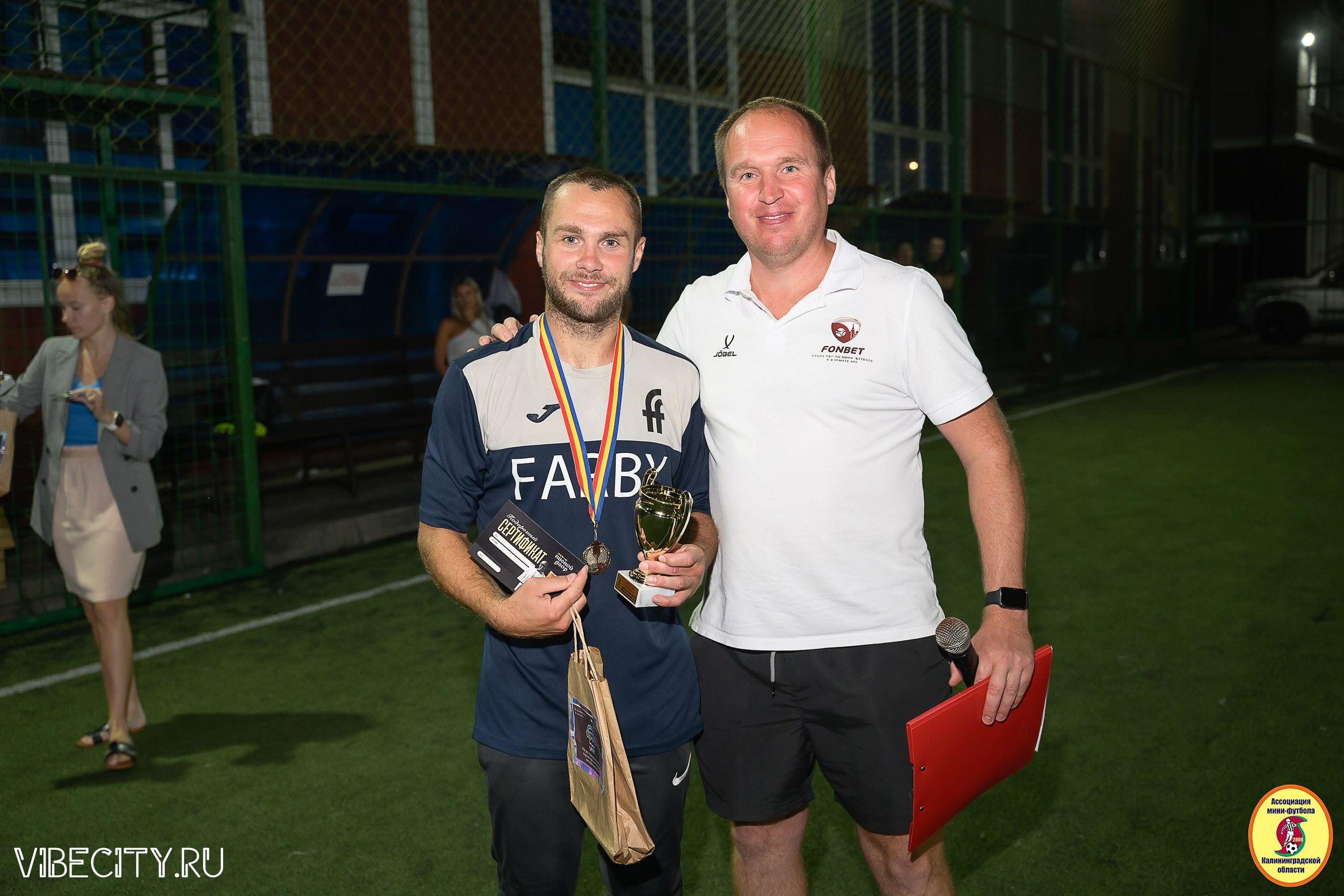 ФИНАЛЬНЫЕ ИГРЫ КУБКА МИНИ-ФУТБОЛЬНОЙ ЛИГИ И КУБКА КОРПОРАТИВНОЙ МФЛ 2025. VIBECITY.RU Вайб Сити Ру Фоторепортажи Фотоотчеты Калининград