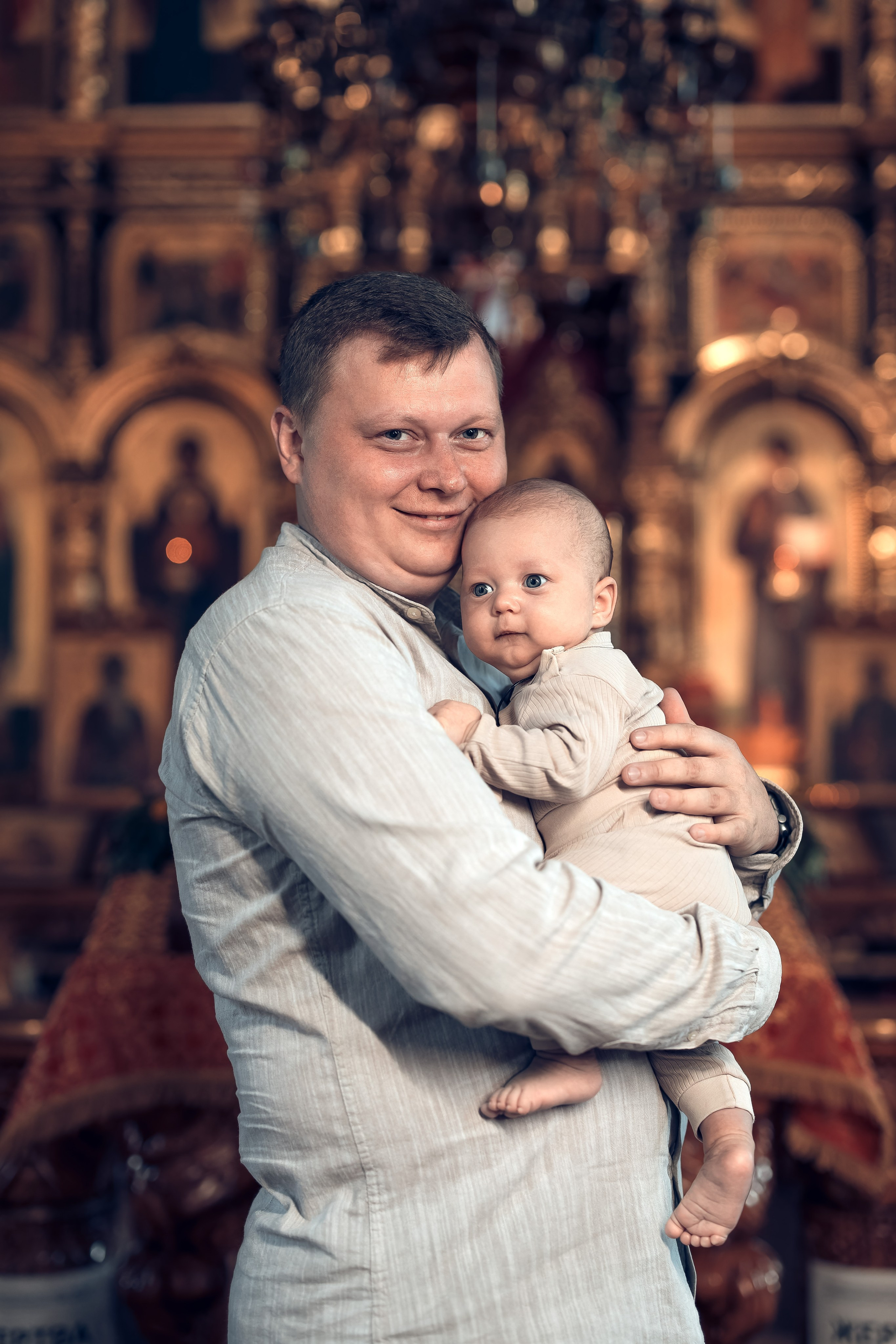 Таинства Крещения и Венчания в Старом Осколе. Фотостудия для новорожденных в Старом Осколе Гильфановых Юрия и Ольги