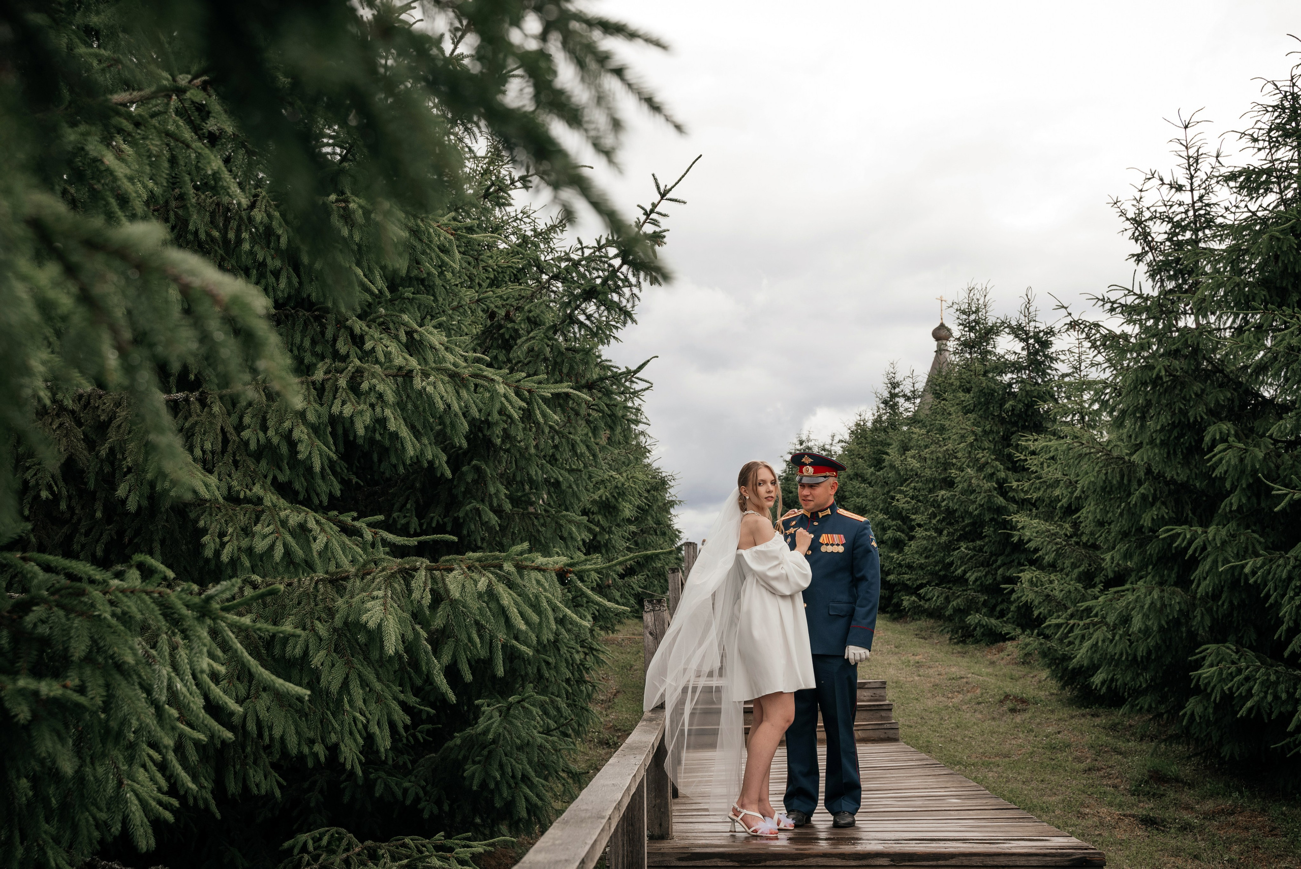 Жених в военной форме. Романтично. Свадебный фотограф в Сергиевом Посаде недорого Ольга Гузанова