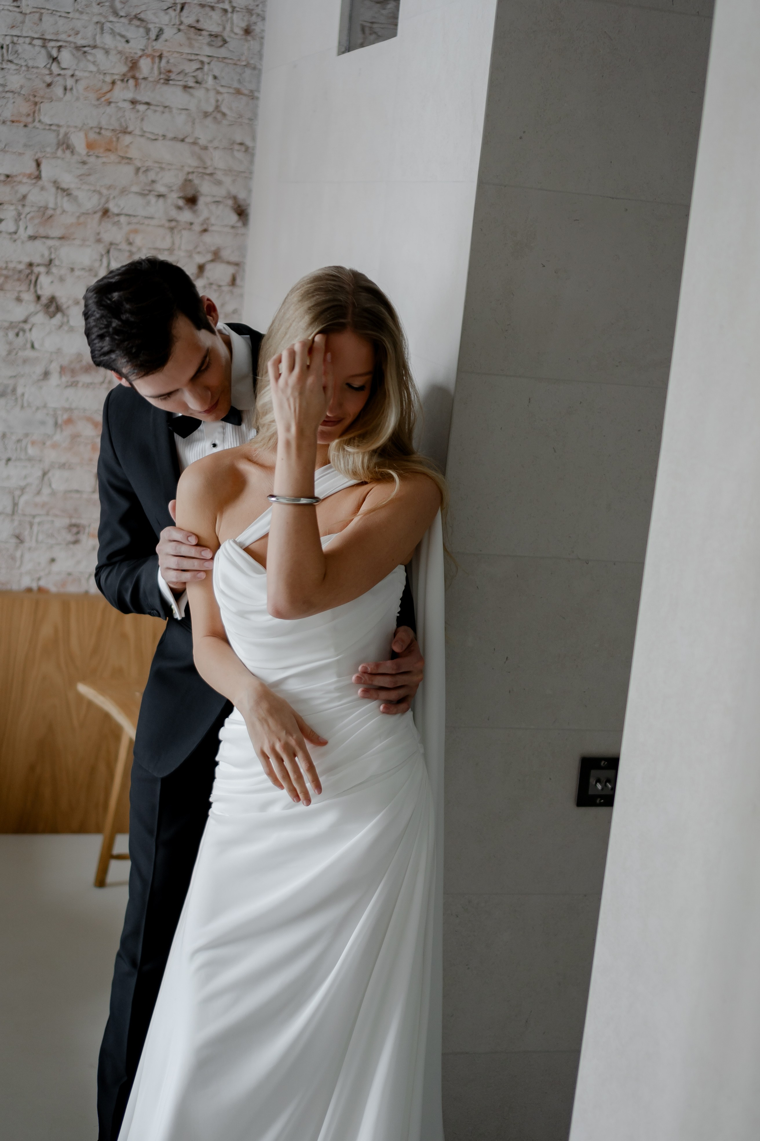 ЭЛЕГАНТНАЯ СВАДБЕНАЯ СЬЕМКА ЖЕНИХА И НЕВЕСТЫ В ДОРОГОМ ОТЕЛЕ САНКТ-ПЕТЕРБУРГА. Профессиональный фотограф, Санкт-Петербург — Виктория Богомолова