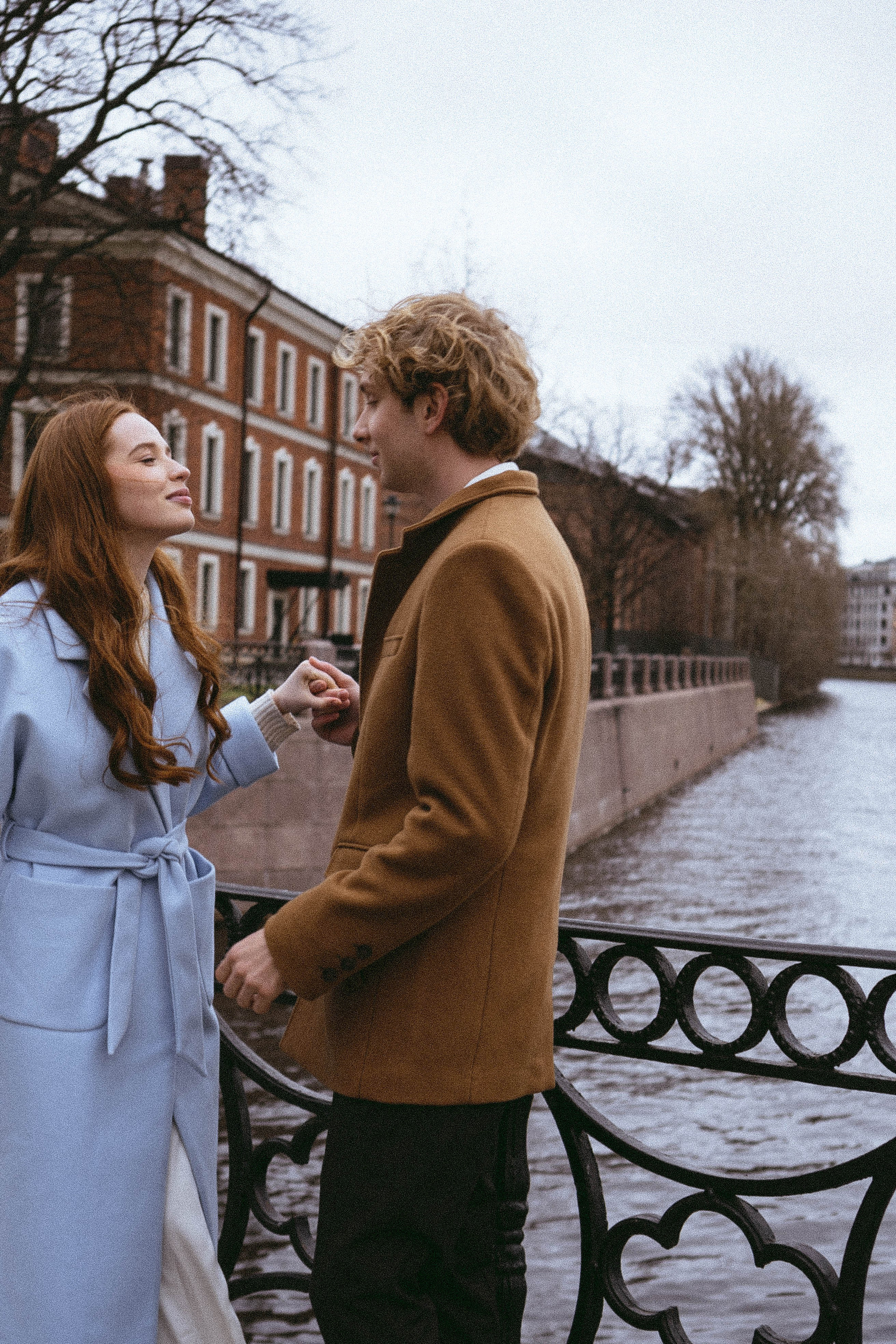 СВАДЕБНАЯ ПРОГУЛКА ПО ПЕТРОГРАДКЕ ВЕСНОЙ (ФОТОСЕССИИЯ ПАРЫ СВАДЕБНАЯ). Профессиональный фотограф, Санкт-Петербург — Виктория Богомолова