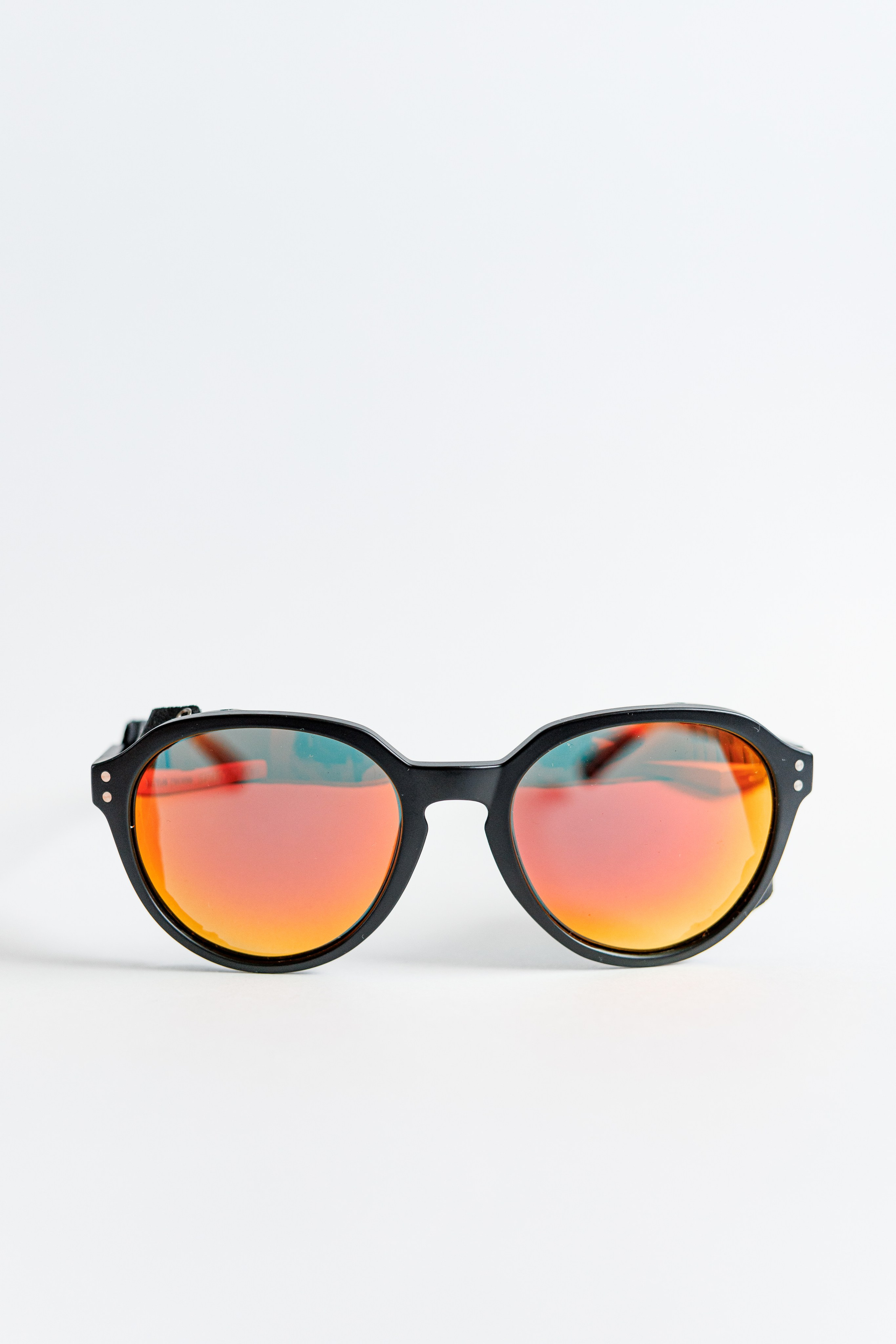 Каталожная съёмка (солнечные очки). КОНТЕНТ ФОТОГРАФ