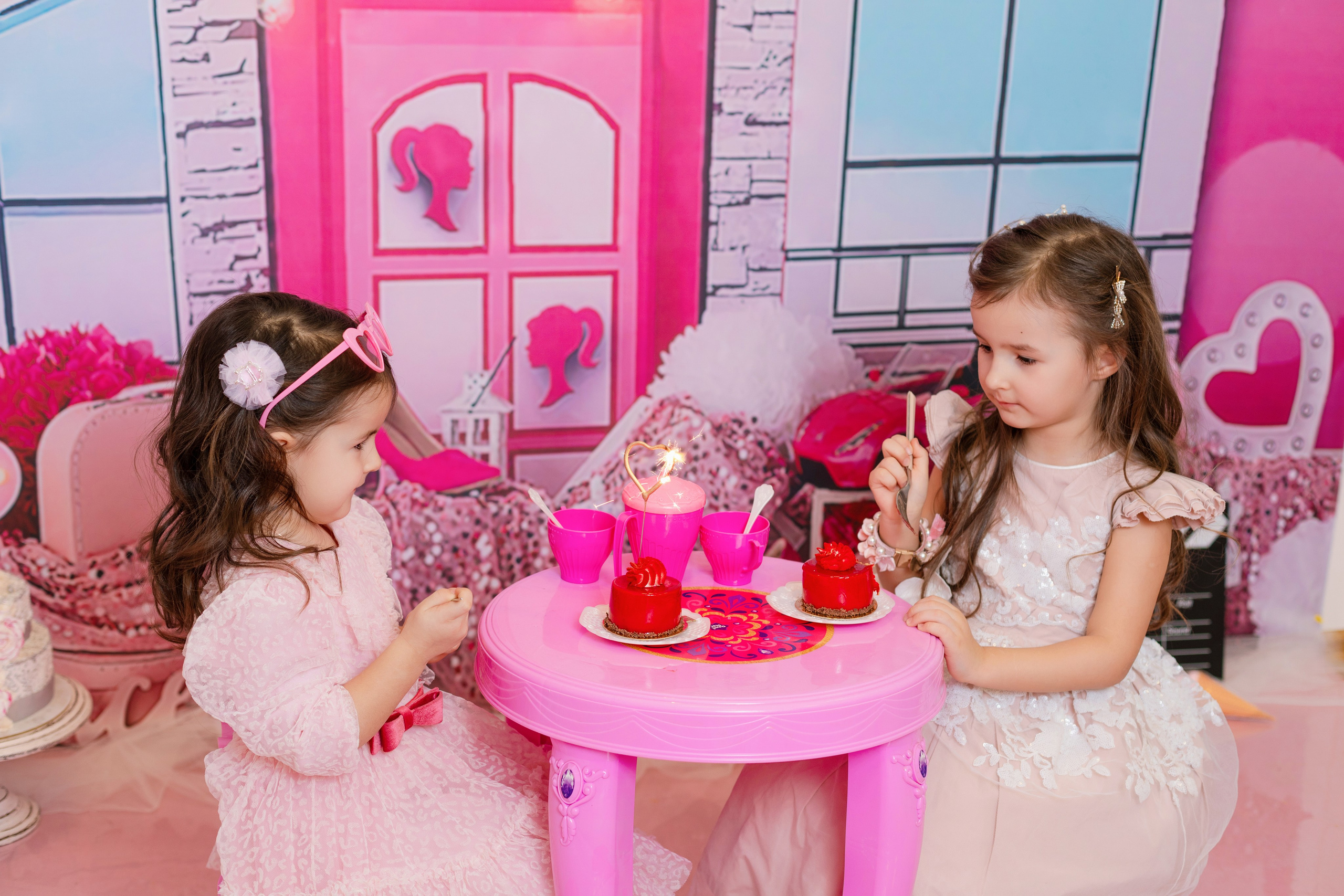 С тортиком. Фотограф новорождённых Псков