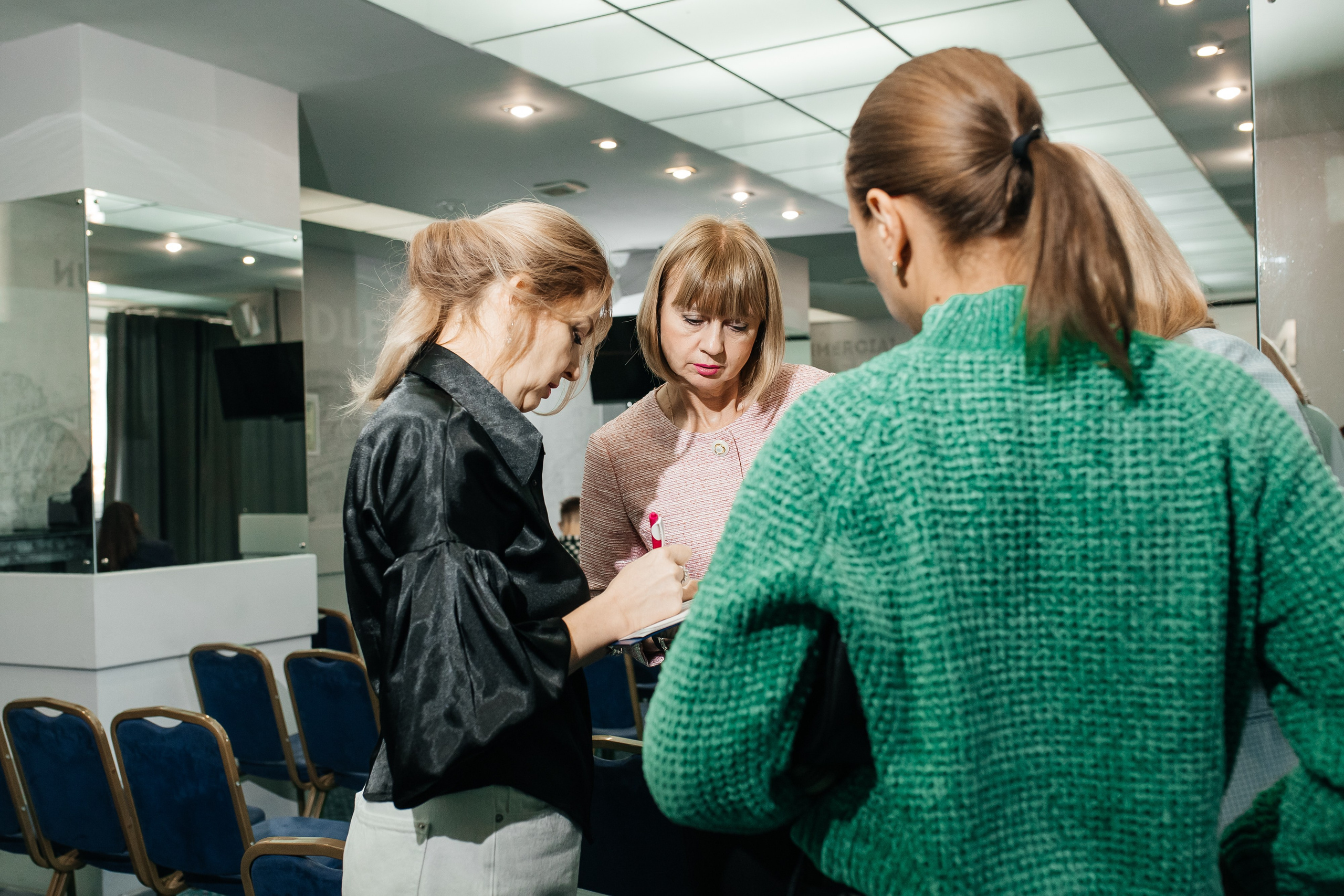 Форум NSP в Marins Park Hotel Ростов. Фотограф в Ростов-на-Дону Виктория Савчук