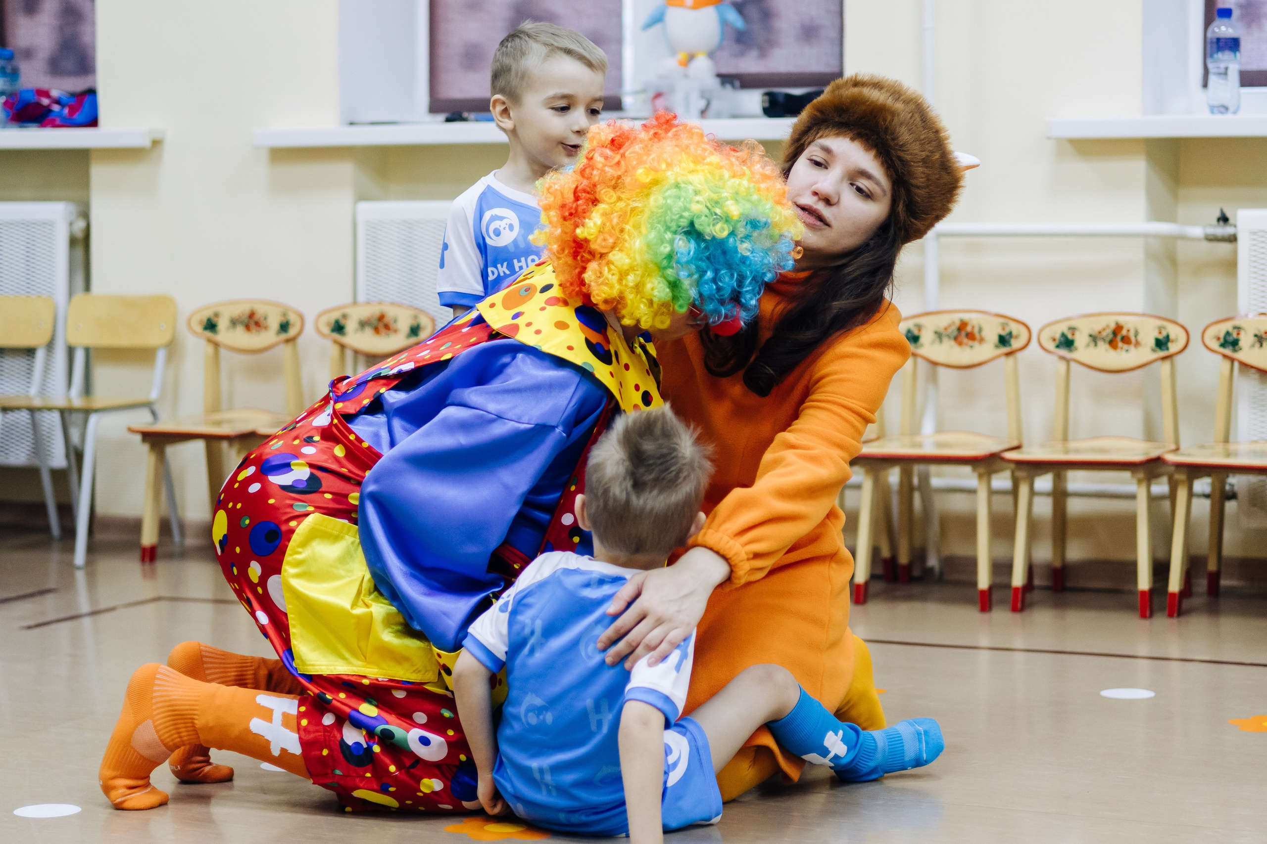 Фотосессия с кубком в детских садах г. Магнитогорска. Денис Прохоров Фотограф в г. Магнитогорск