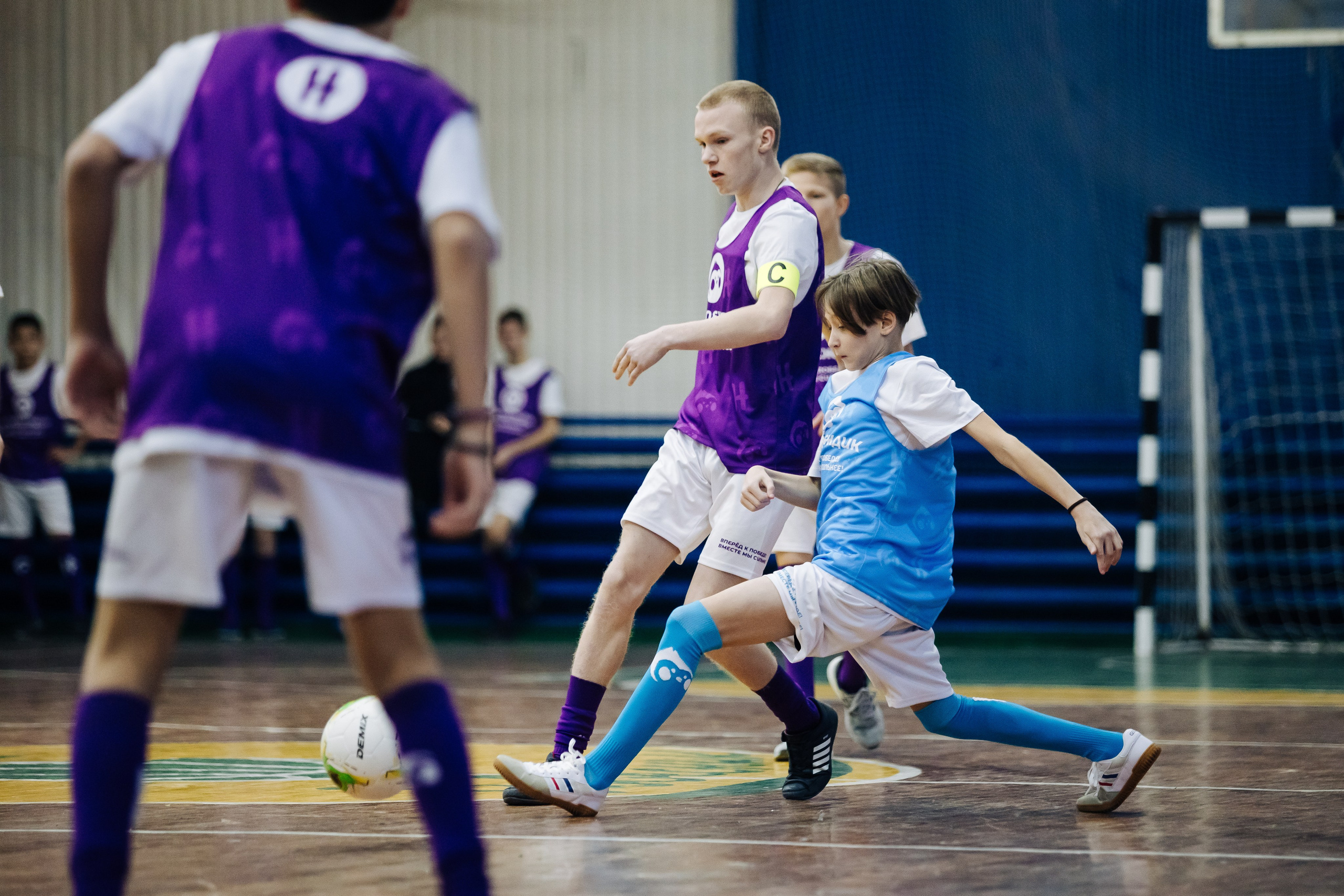 Турнир по футболу среди команд школ-интернатов Магнитогорска «Надеждик CUP» // 08.12.2024. Денис Прохоров Фотограф в г. Магнитогорск