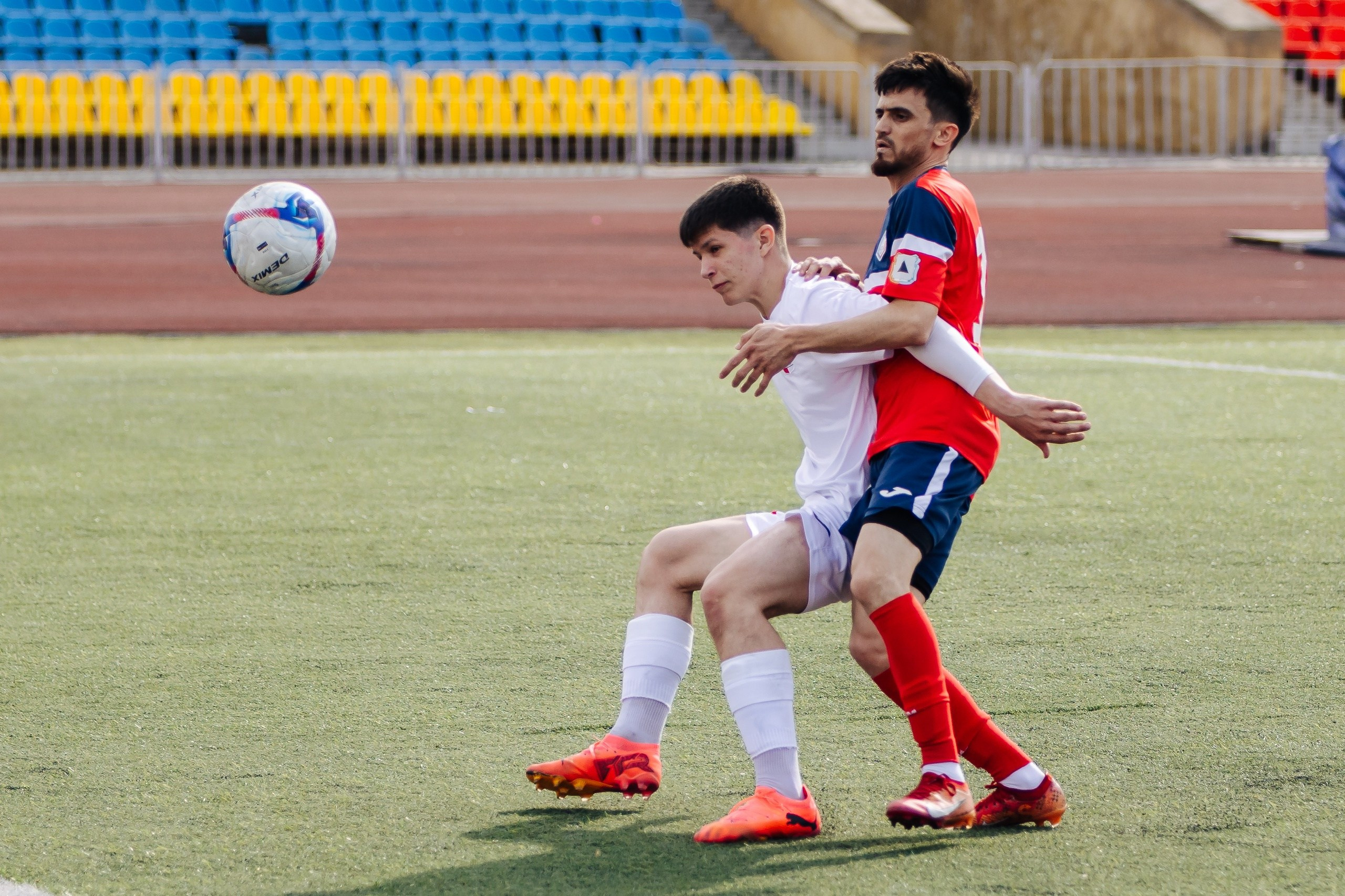 ФК «Металлург-Магнитогорск» vs ФК «ОСШ-Челябинск-М» // 05.04.25. Денис Прохоров Фотограф в г. Магнитогорск