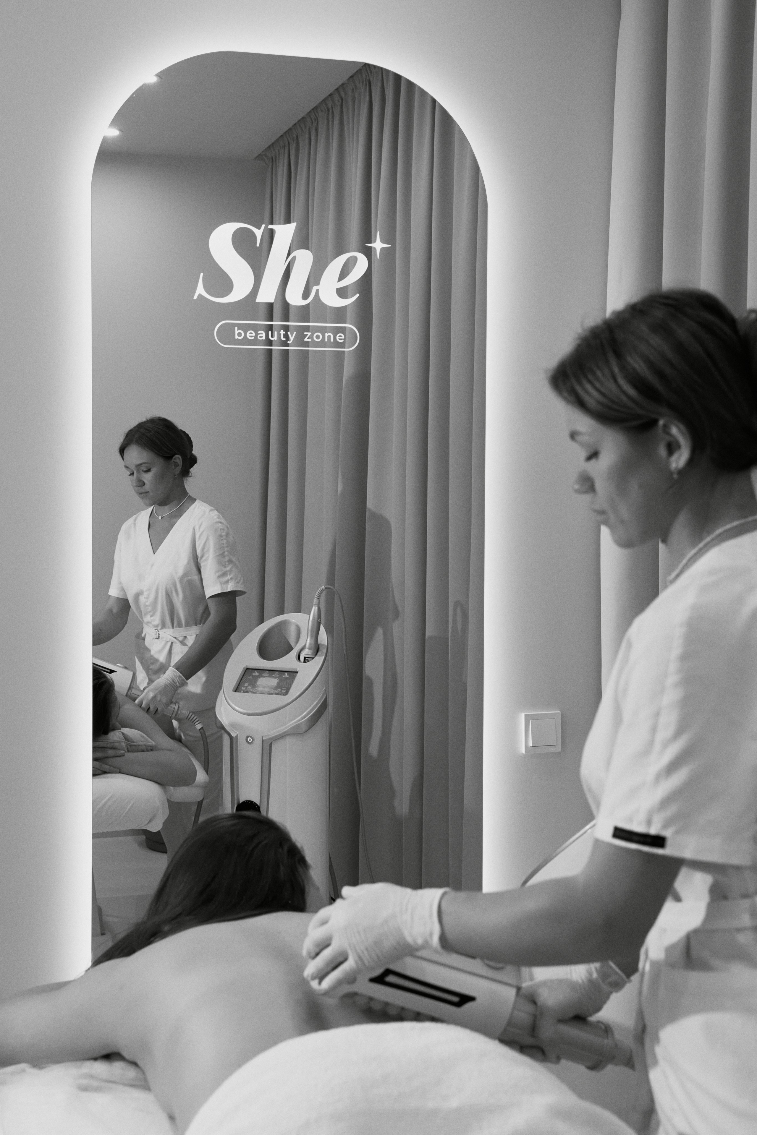 SHE салон красоты. Главная