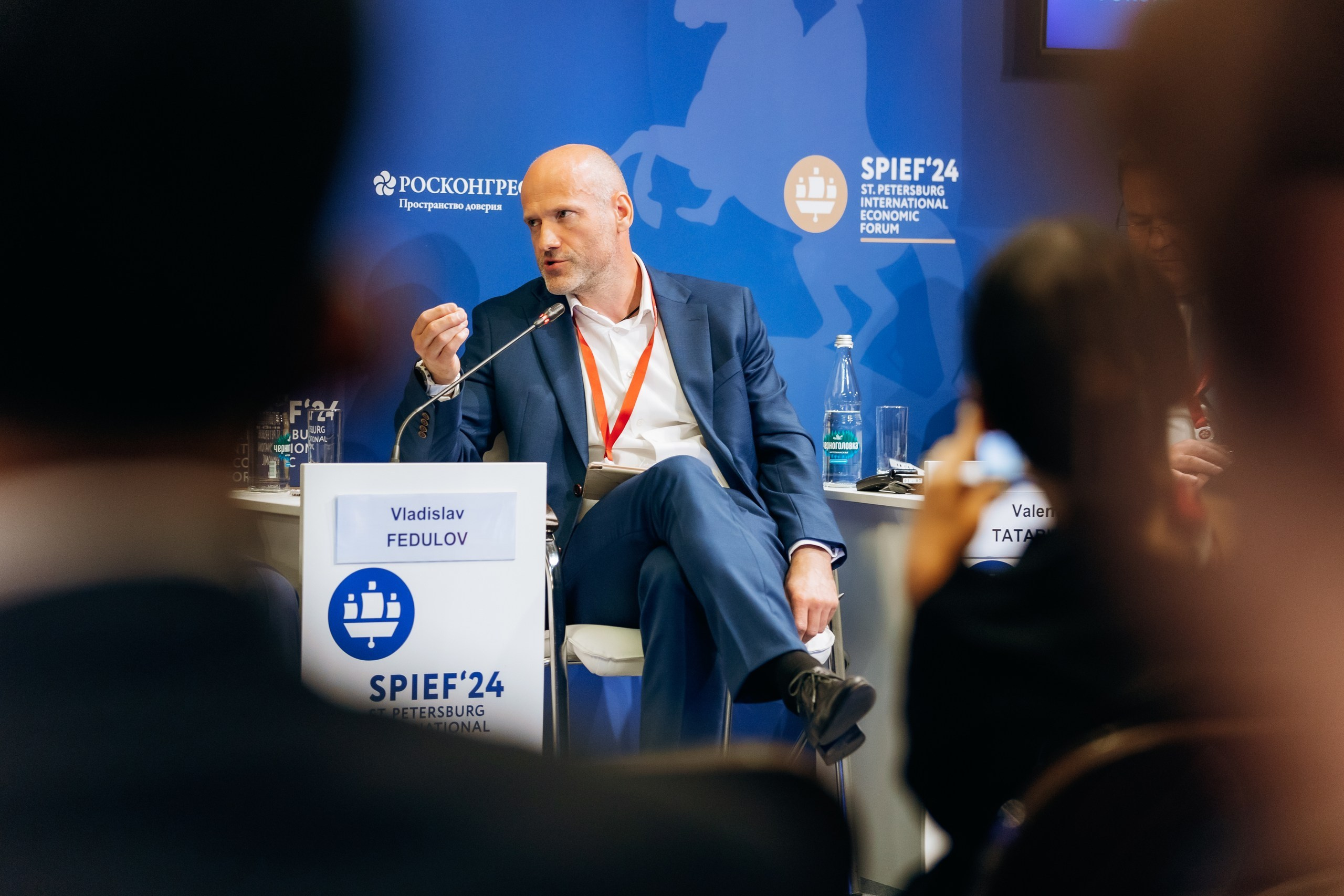 Международный форум. Фотограф Виктория Дунаевская в Санкт Петербурге