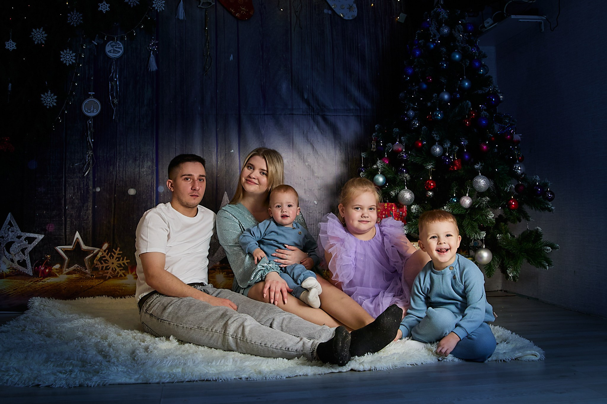 Новогодняя домашняя фотосессия. Свадебный и семейный фотограф в г. Волхов Алексей Кочерыжкин