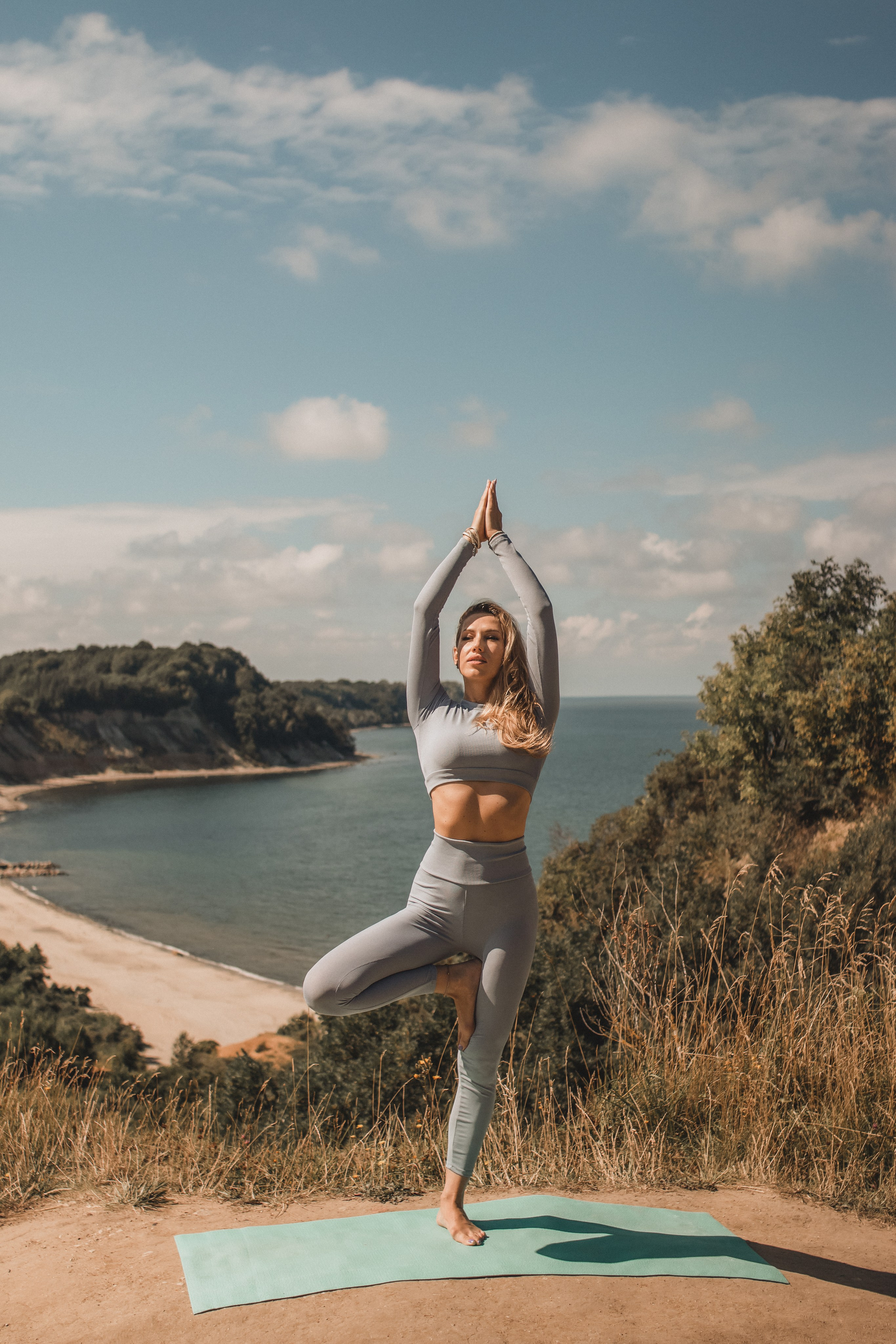 Yoga instructor. Женский и семейный фотограф в Калининграде Надежда Подлипинская