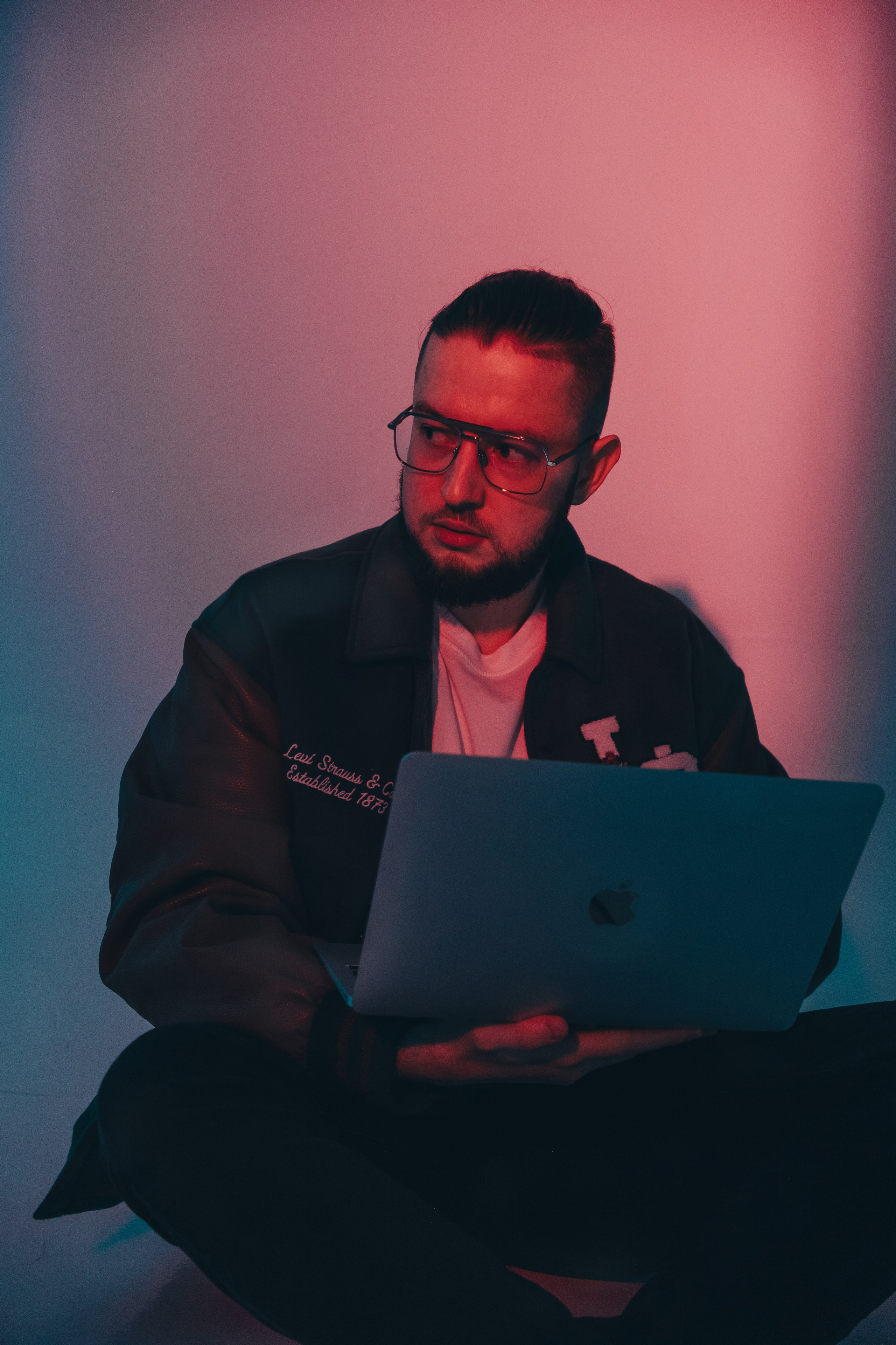 Студийная с цветным светом. Фотограф в Иркутске Анна Мирошникова