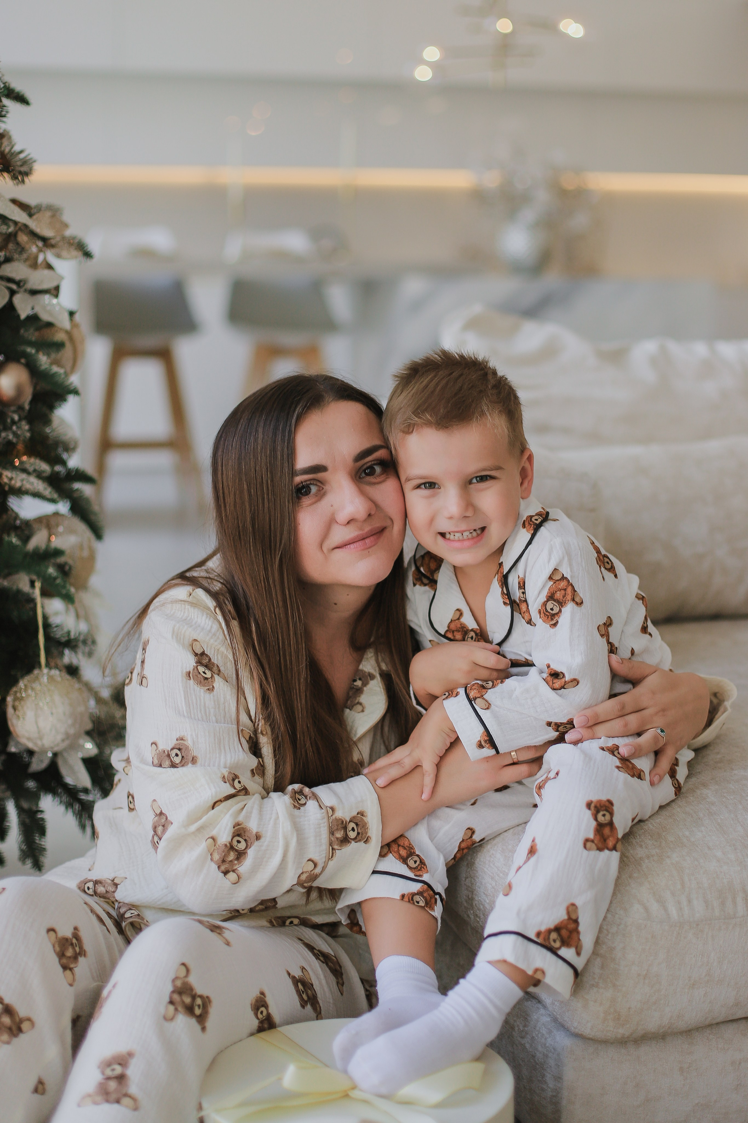 Юля и Максик, зал Мия. Свадебный, семейный и детский фотограф в Люберцах Зайцева Анастасия
