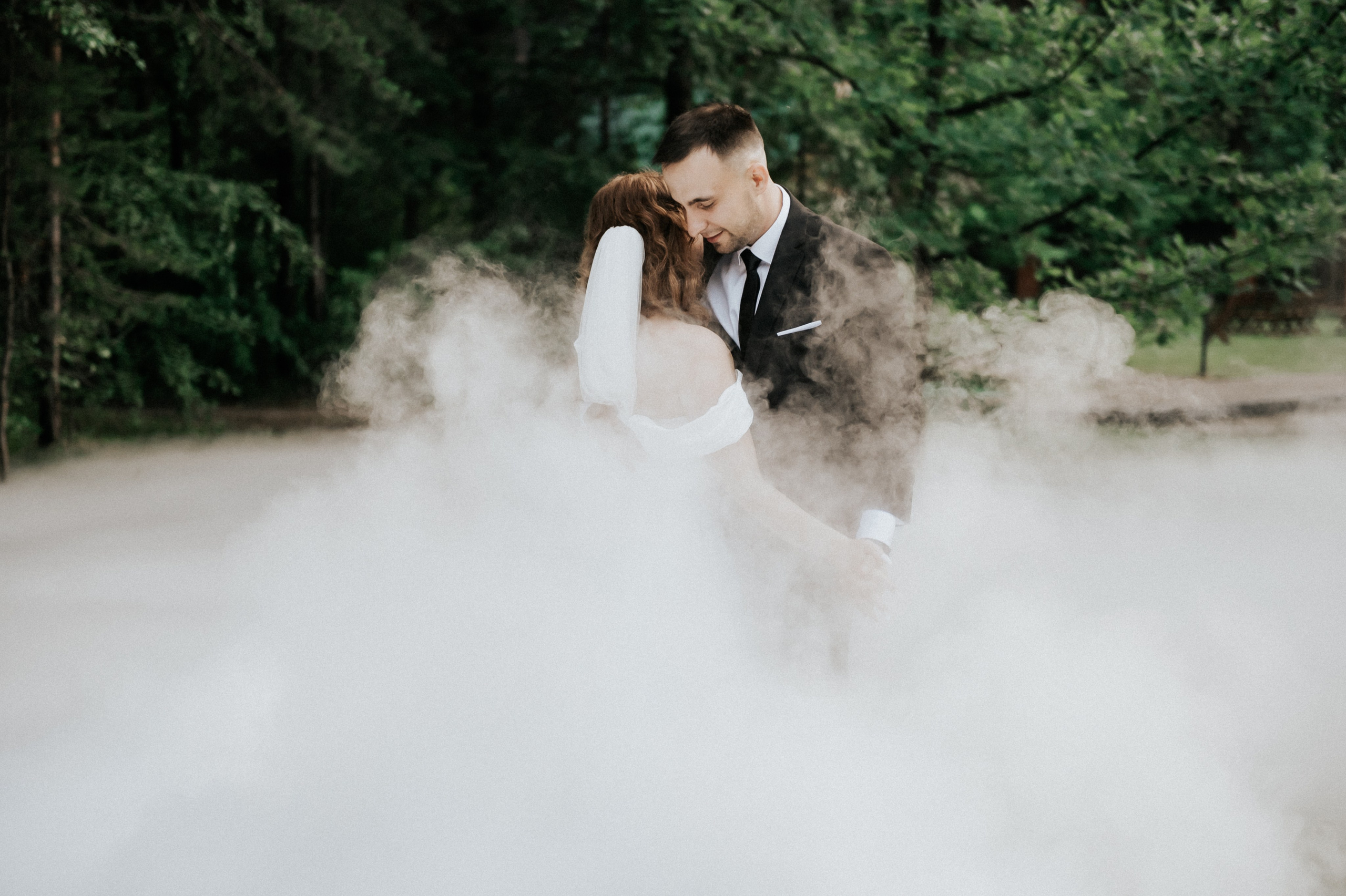 Свадебные фотографии. Фотограф в Барнауле Дарья Бутурлакина. Люби.Цени.Касайся