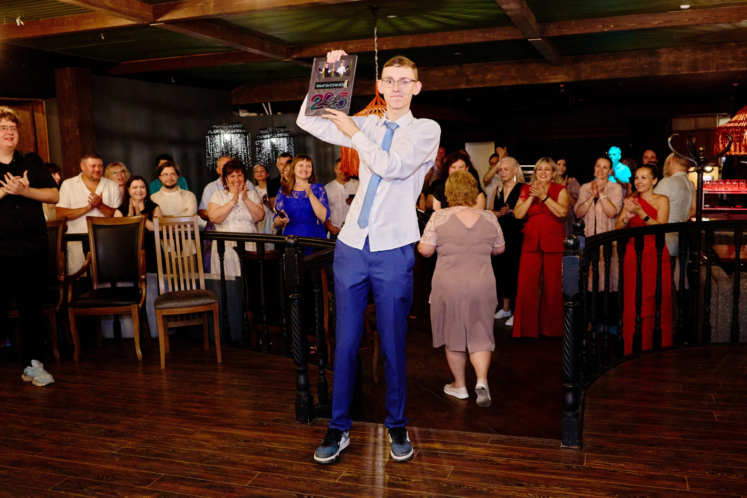 Выпускной 35 Сош. Фотограф Выпускные альбомы Таганрог Сергей Коробченко