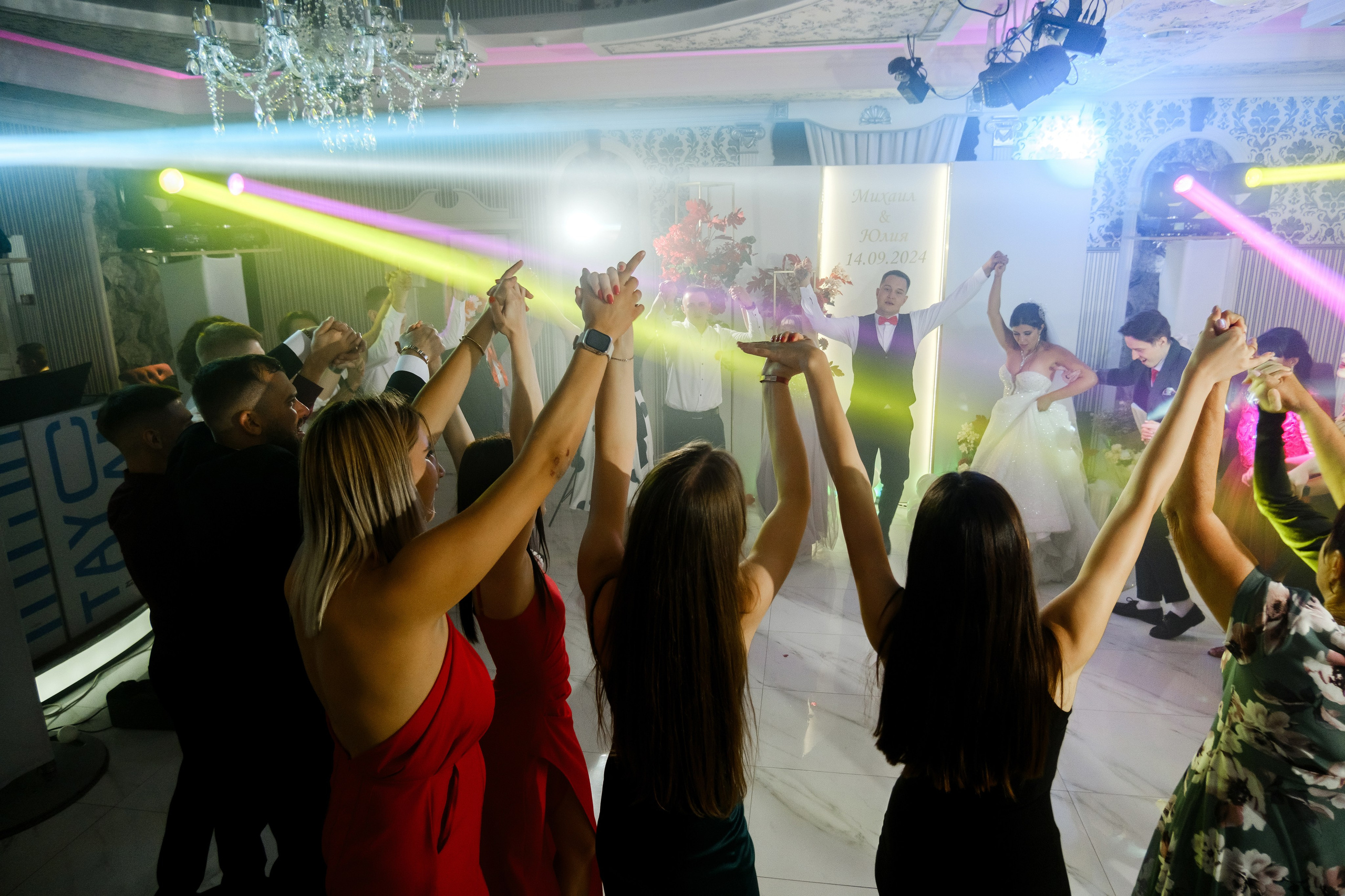 Михаил и Юлия. Свадебный фотограф | репортаж | праздники | крещение