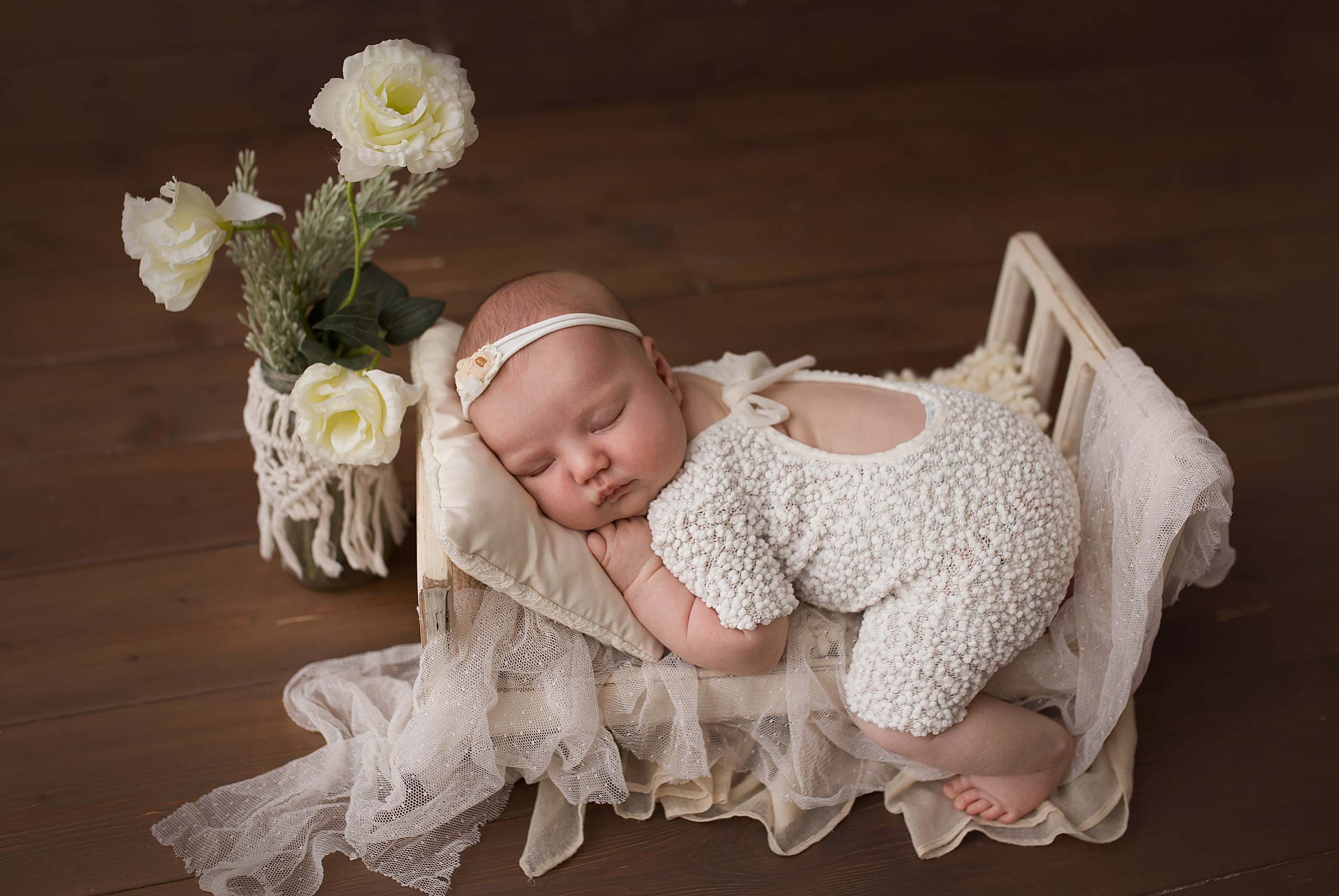 Фотосессия новорождённого. Фотограф новорождённых малышей и детский фотограф В Казани Лана Максим