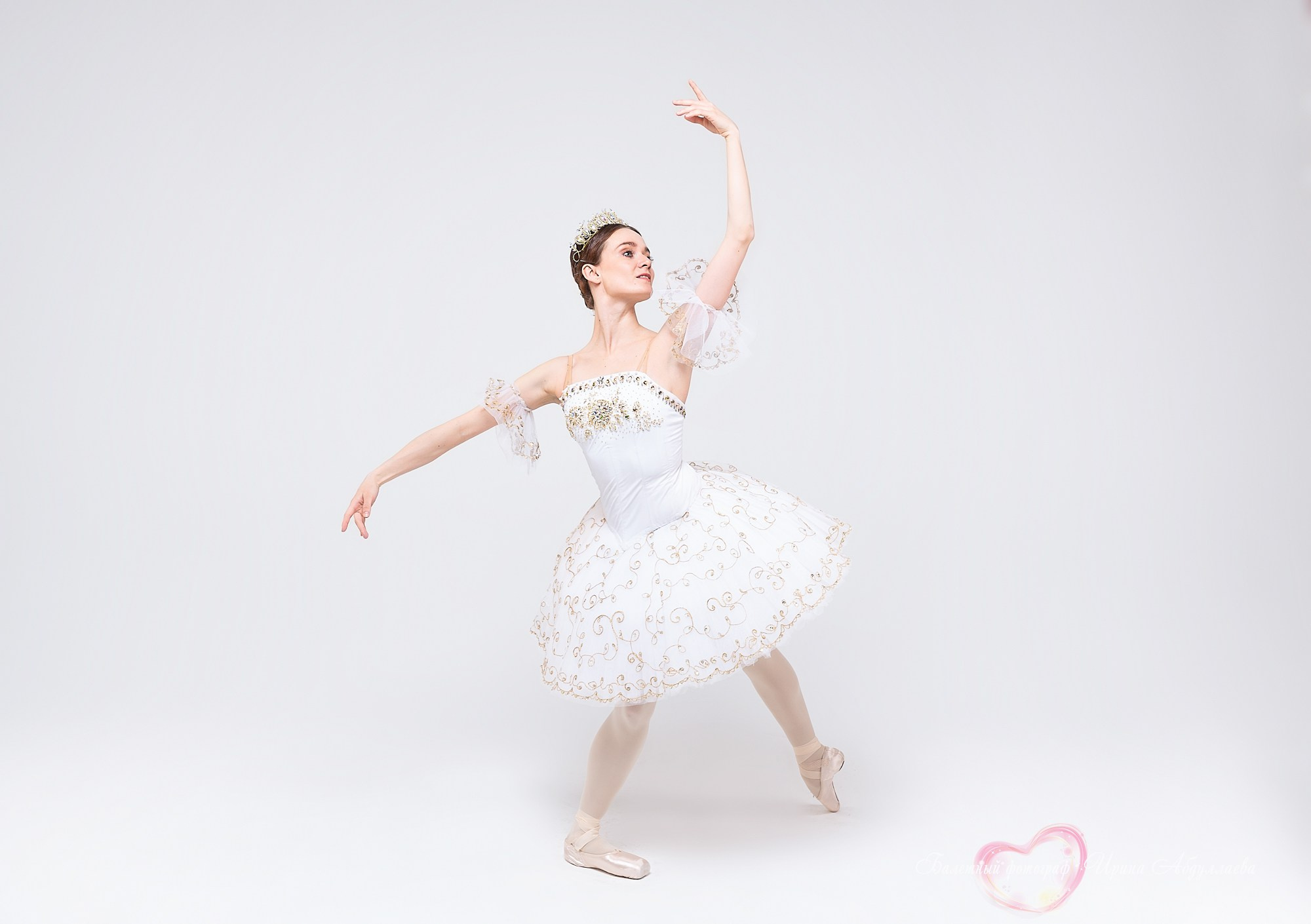Ведущая балерина Классического национального балета Марина Окунева