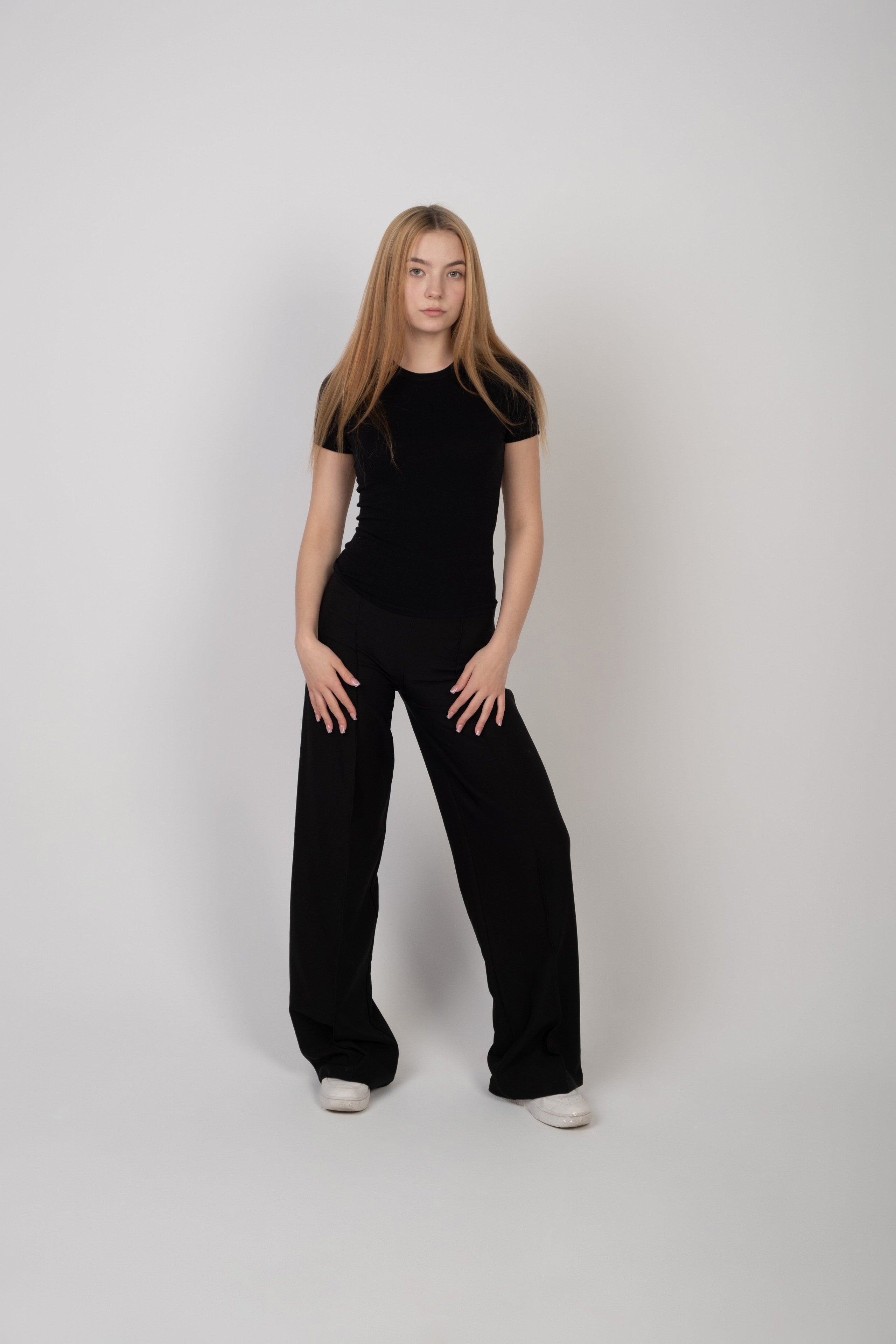 Театральное портфоли. Профессиональная фотосъемка в Крыму. Натуральные эмоции и живые кадры. Забронируйте дату прямо сейчас!