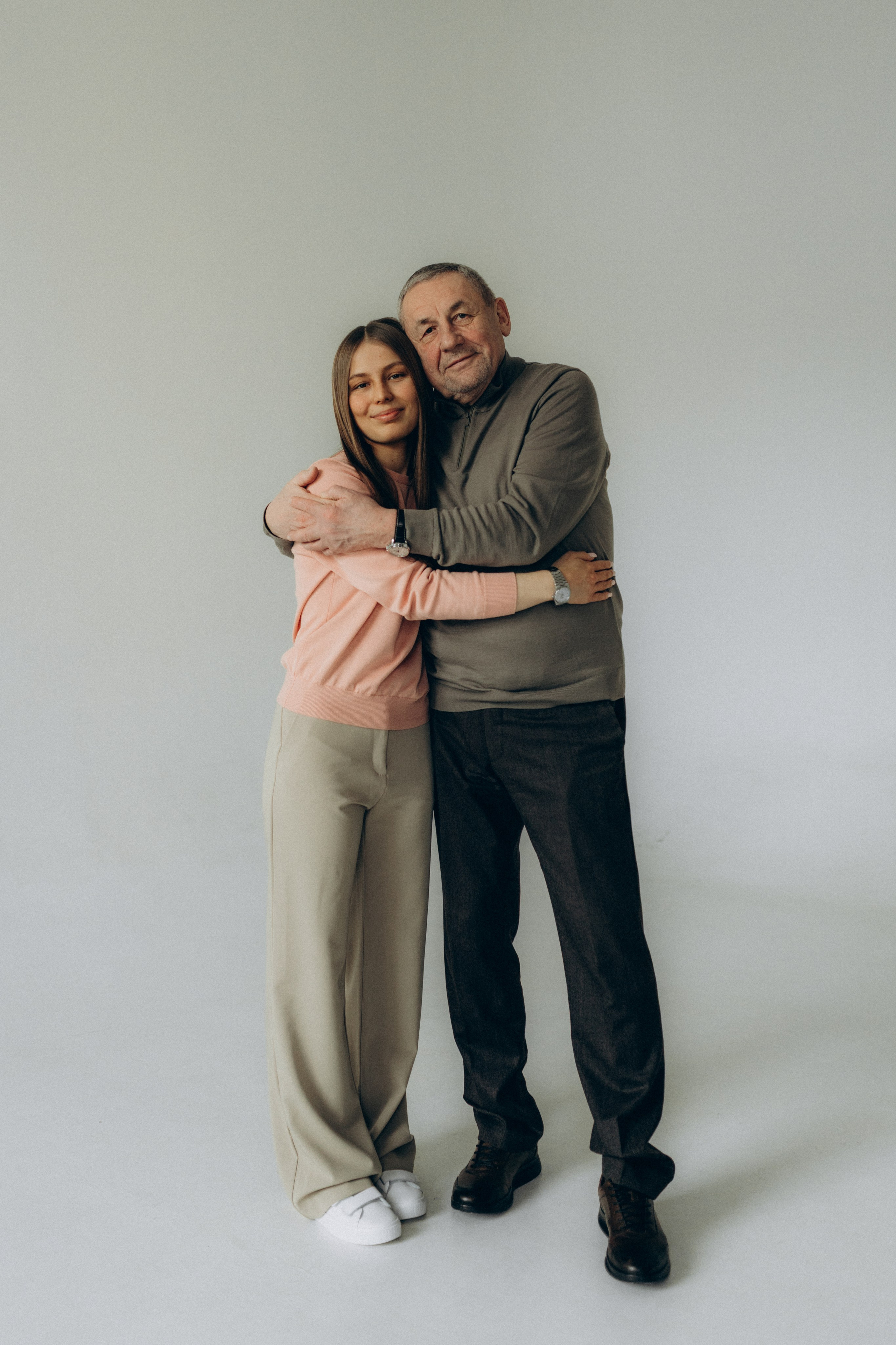 Семейная съёмка на циклораме. Фотограф НОГИНСК, Москва, Анастасия Белая