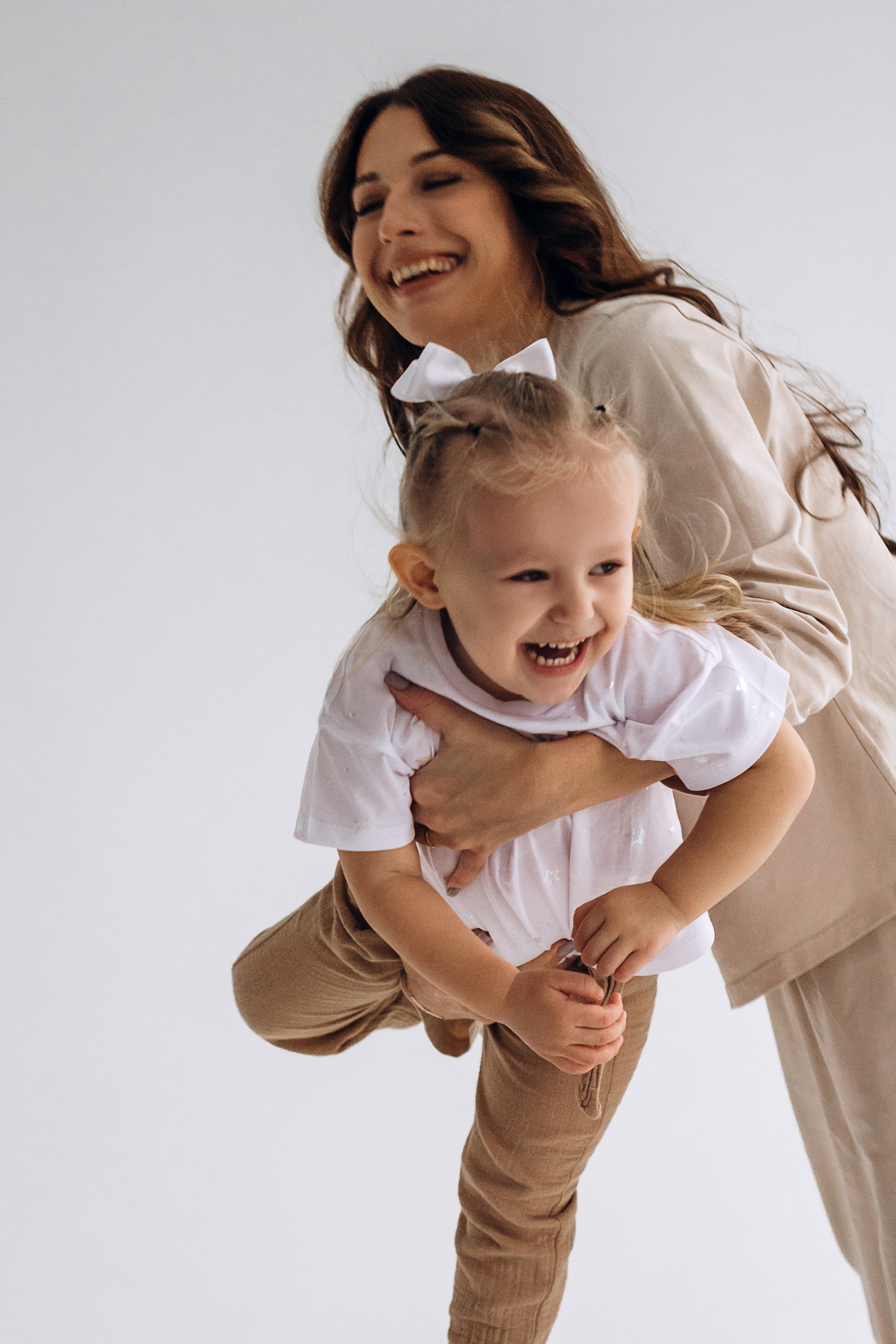 Мама и дочь Вика и Ева. Семейный фотограф в Ростове-на-Дону Безкишкина Татьяна