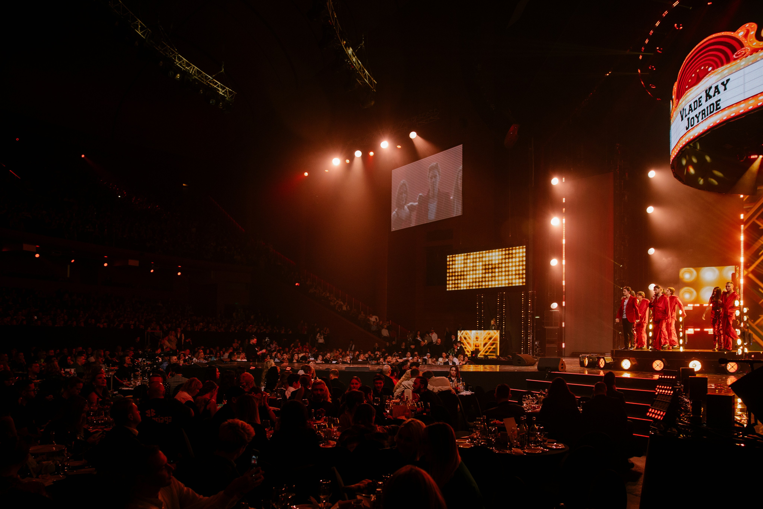 ЖАРА ТВ. Светский фотограф — Анисина Ирина