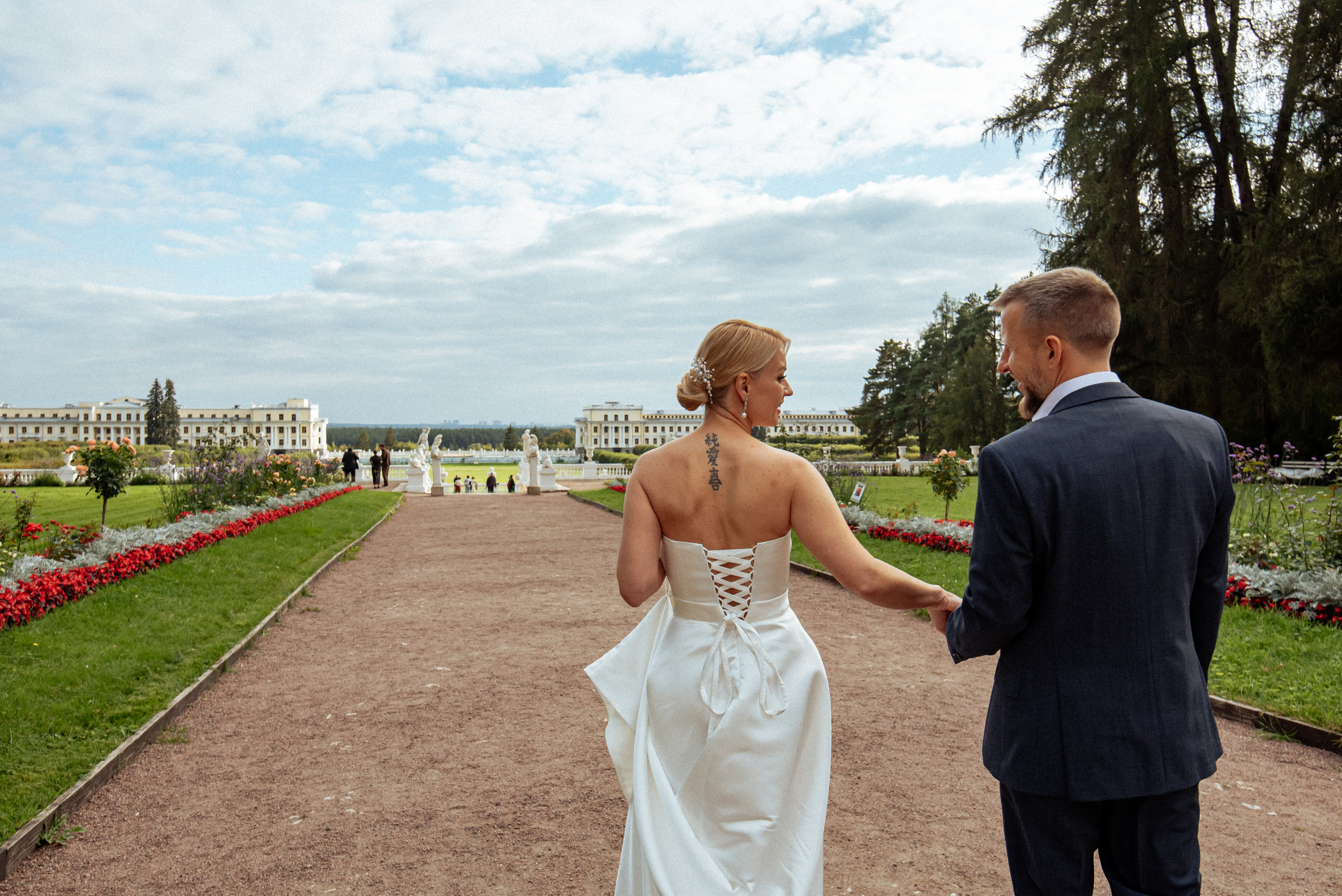 Свадьба Кутузовский загс и Архангельское. Анастасия Петрович фотограф, фотокорреспондент в Москве и Санкт-Петербурге. Фотосъёмка репортажа, мероприятия, корпоративная съёмка, контент