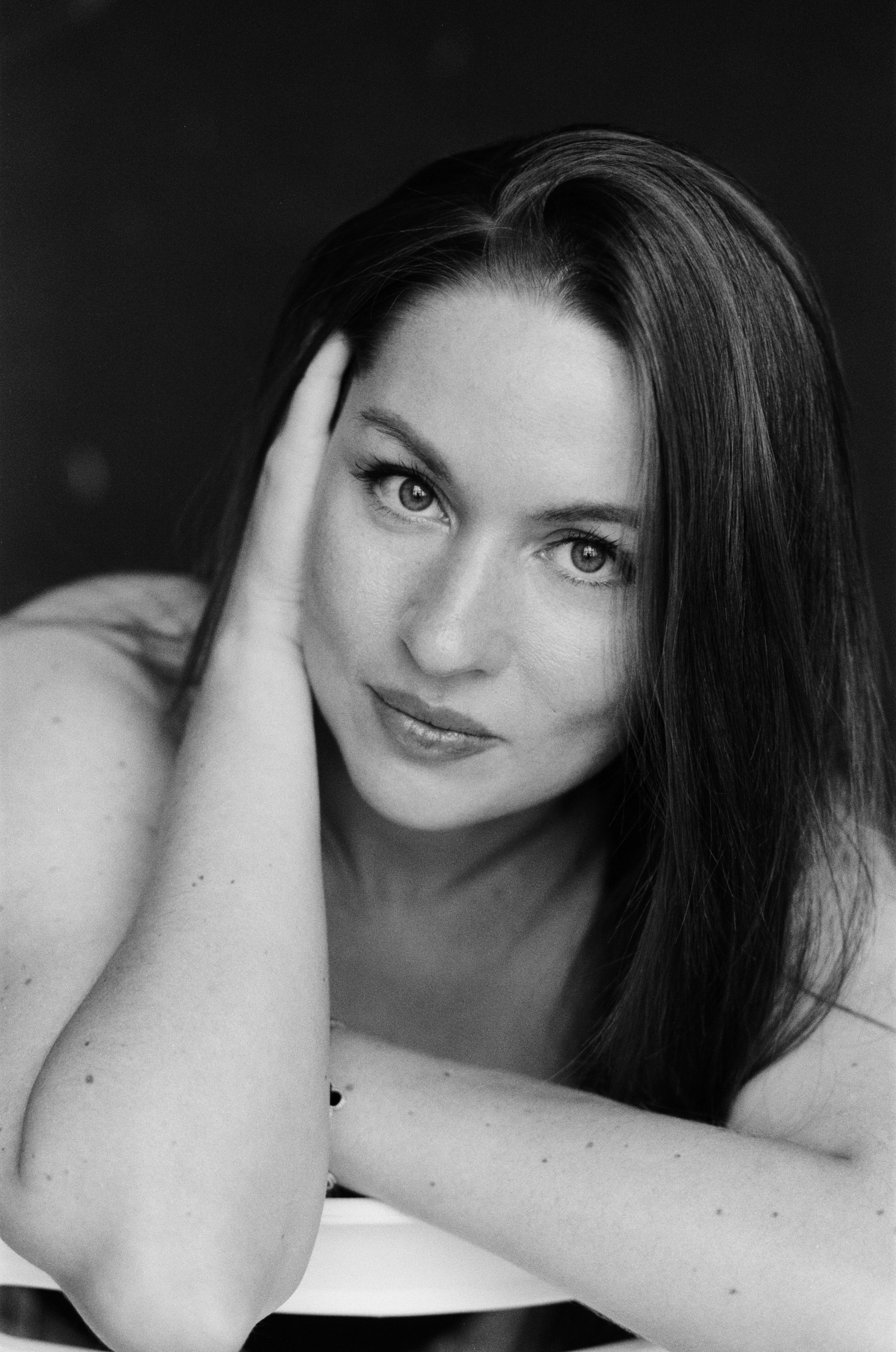 Портрет чб в студии 