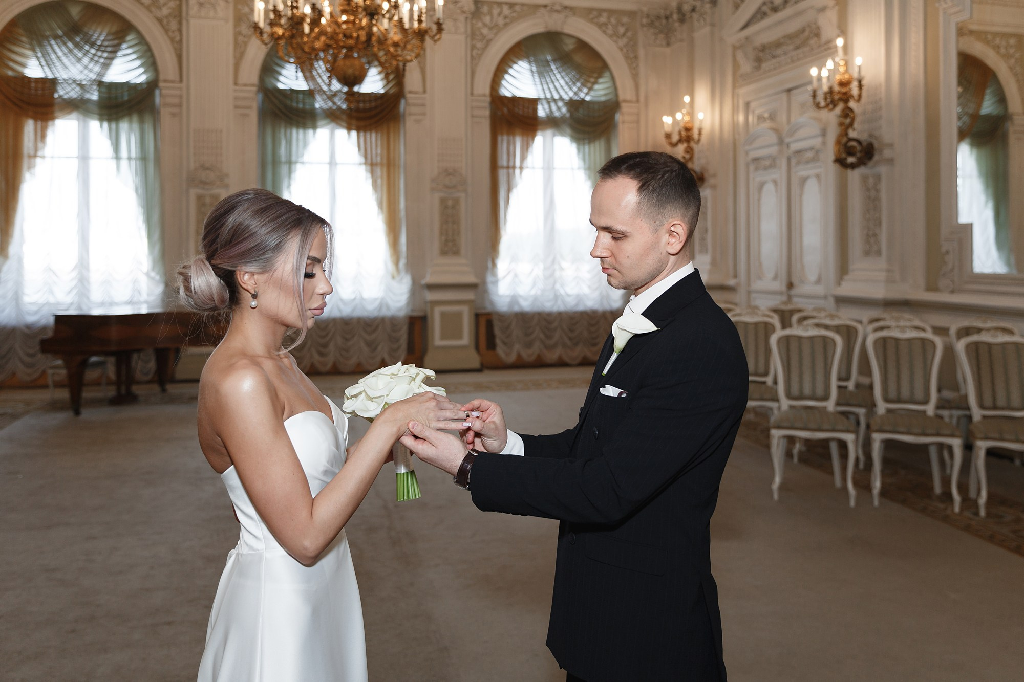 Свадьба на катере. Свадебный фотограф в Санкт-Петербурге Наталья Вендт