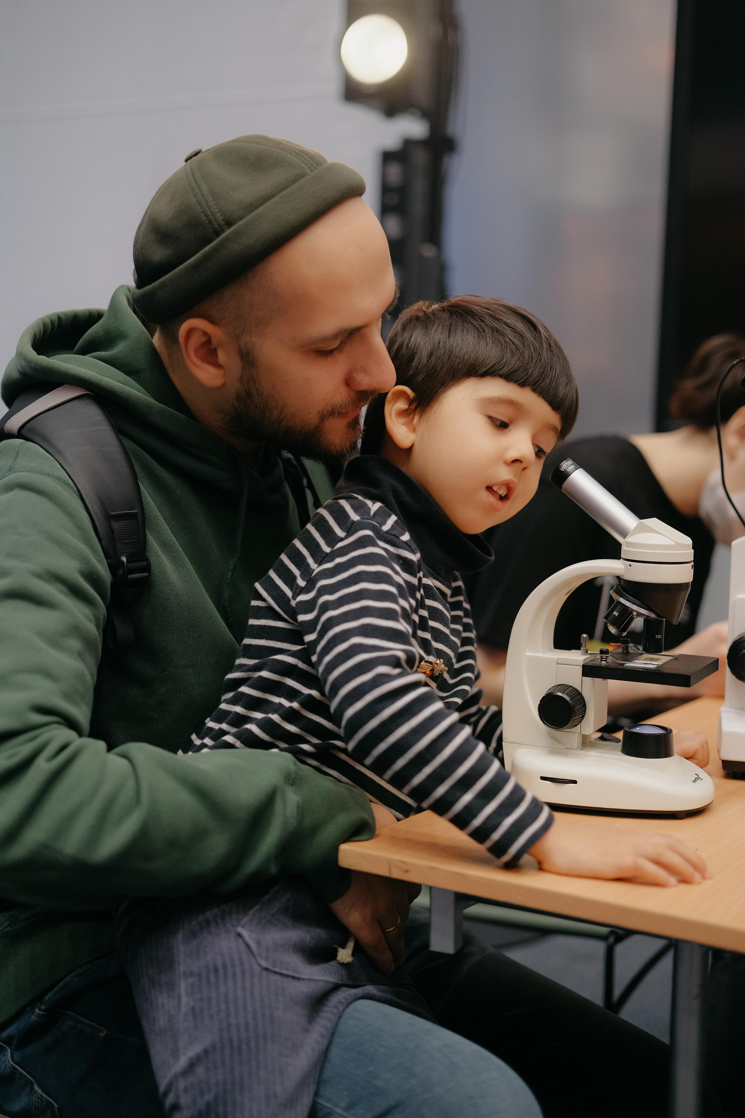 Наука 0+. Фотограф в Москве Дмитрий Рогов