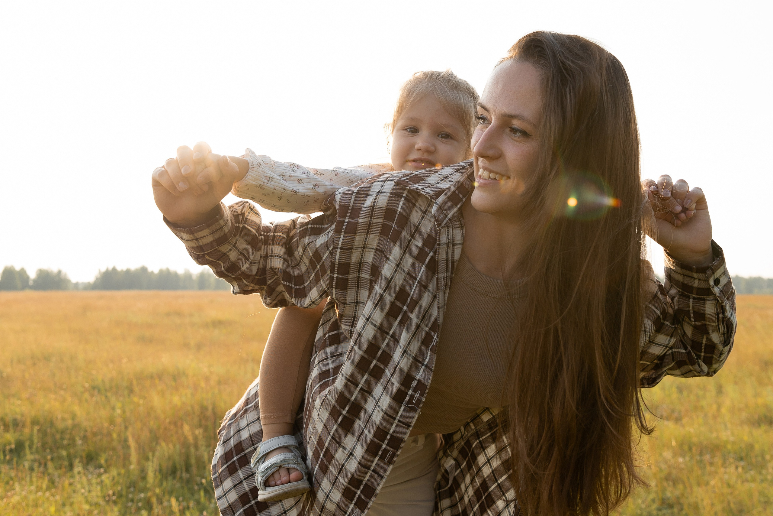 В поле. Семейный и свадебный фотограф в Челябинске Мария Леонтьева