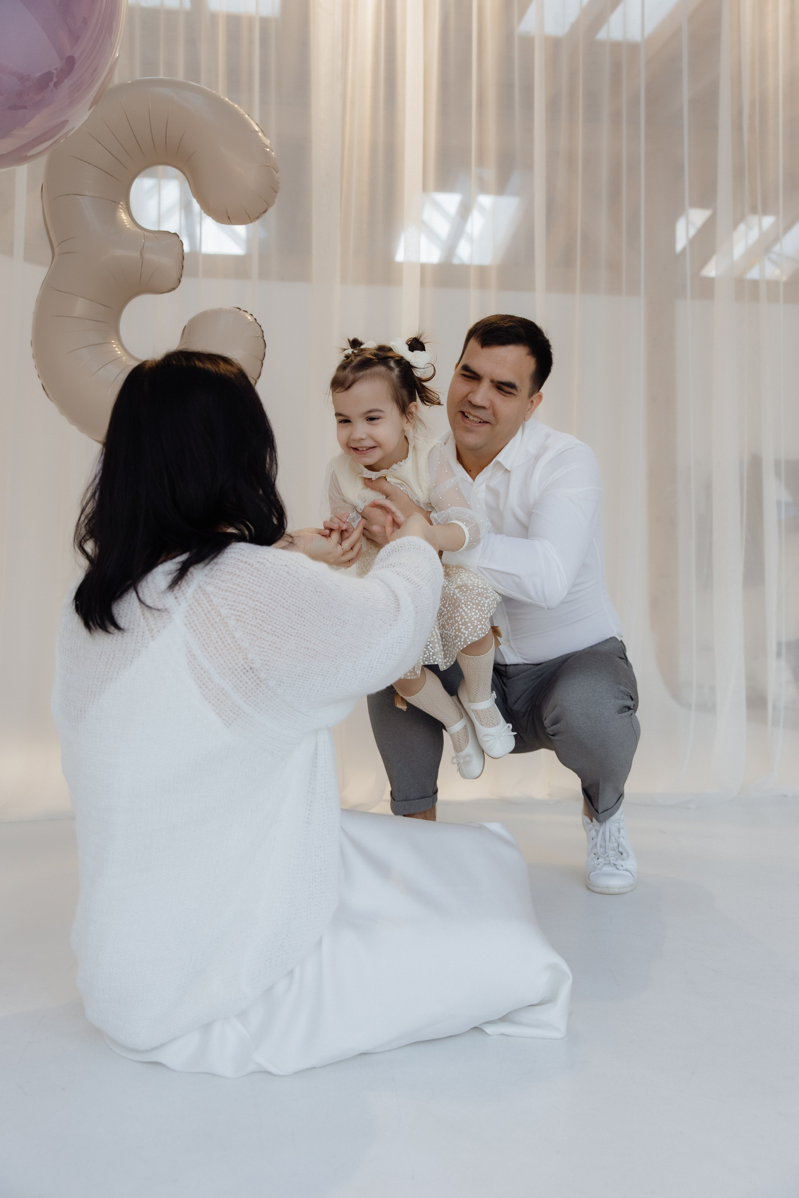 Николай, Зарина и Кира. Семейный и свадебный фотограф в Челябинске Мария Леонтьева