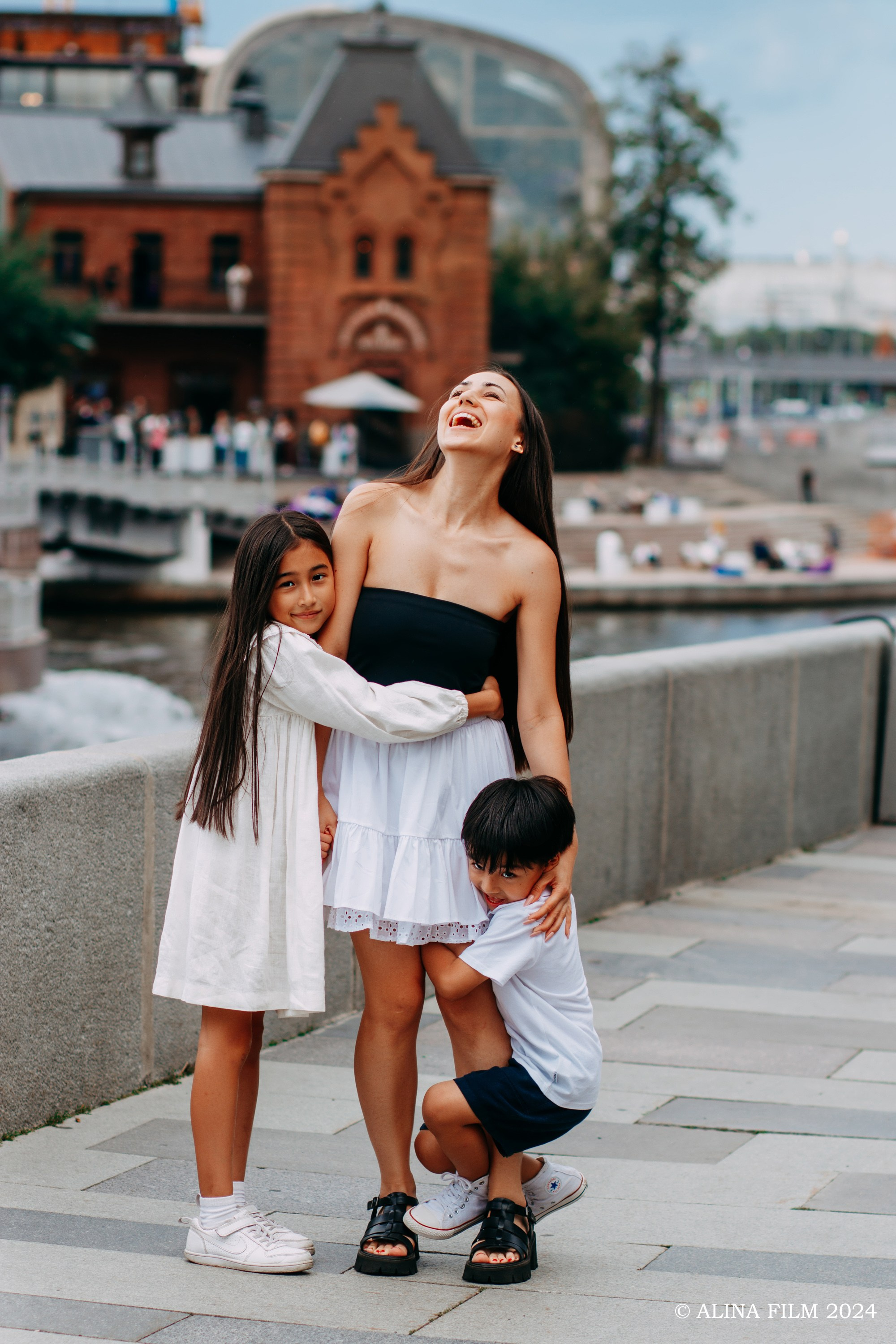 Москва (работаю по запросу). Фотограф в Санкт-Петербурге Alina Film