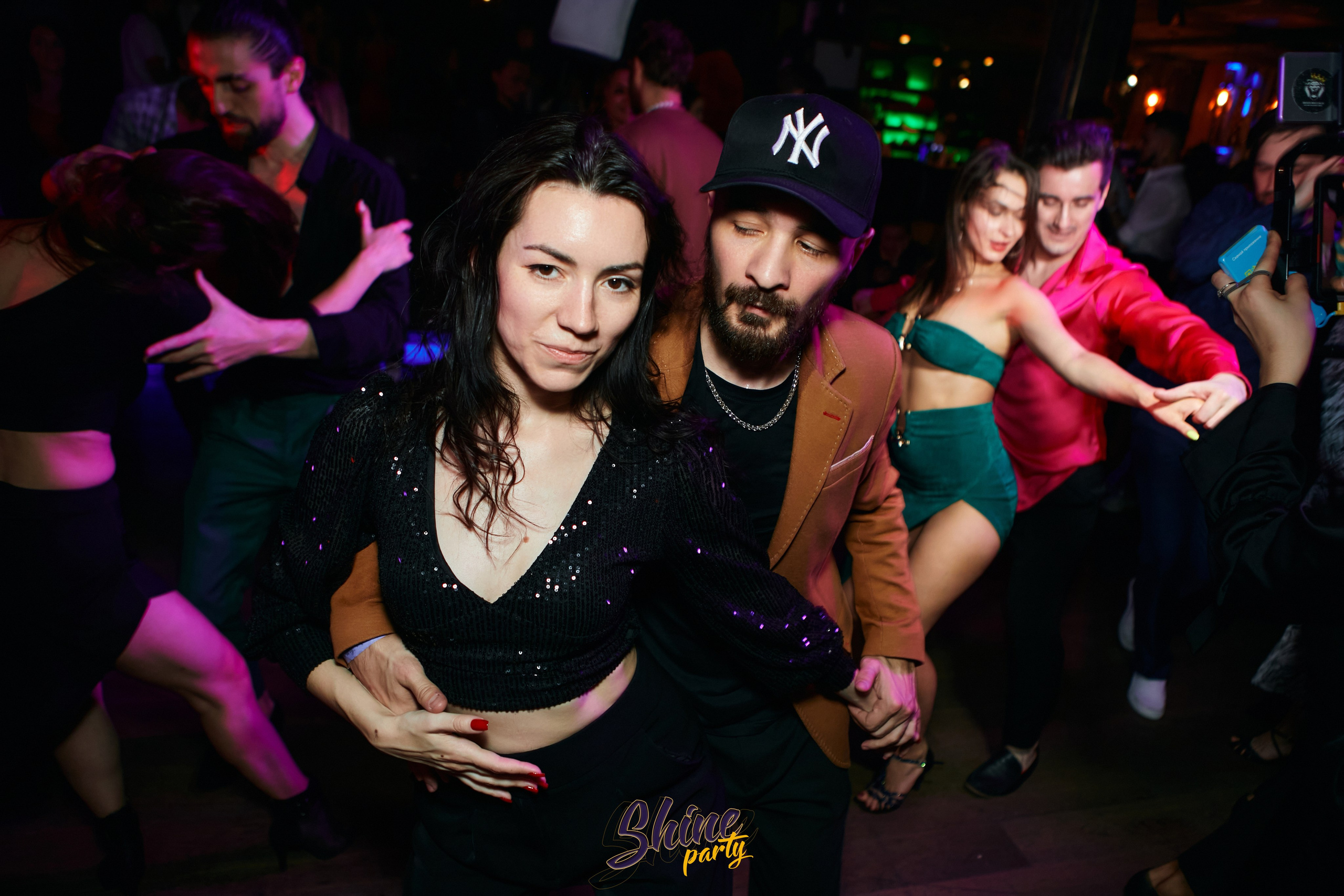 Shine party bachata. Свадебный фотограф