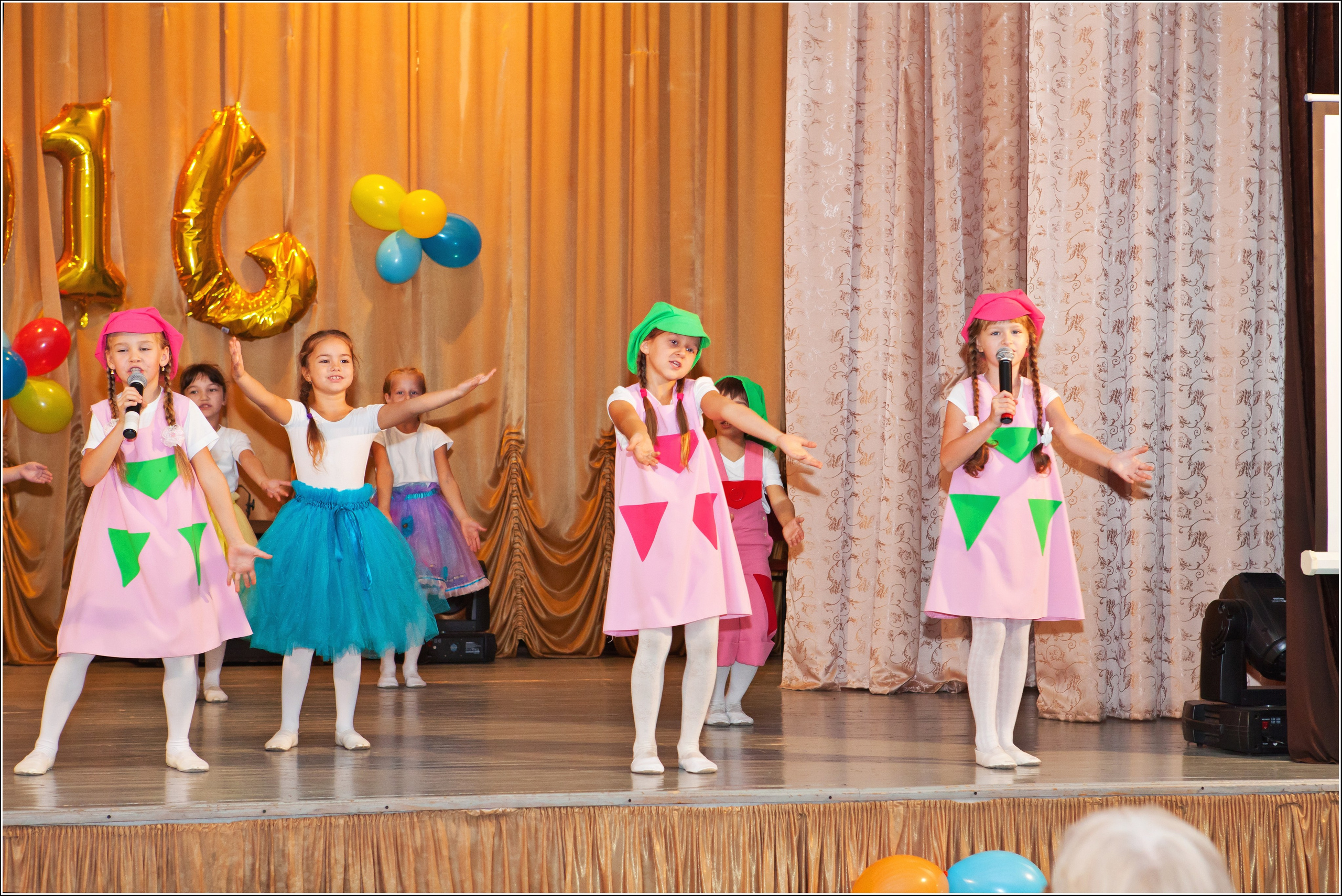 Выступление коллектива Дежавю. Фото и видео Москва, Московский. Свадебный фотограф, видеограф, фотосессии, видеосъемка