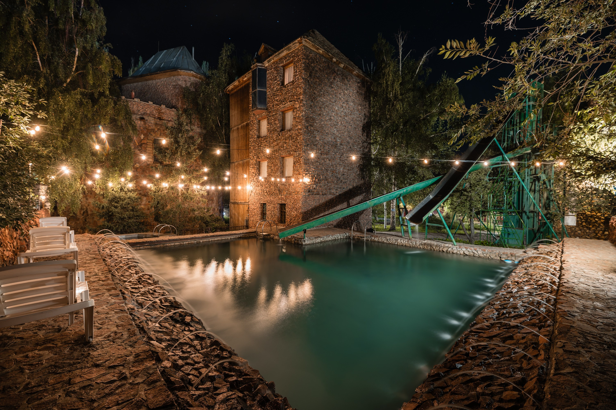Пансионат Old castle, съемка для контента и рекламы. Интерьерный и репортажный фотограф в Алматы