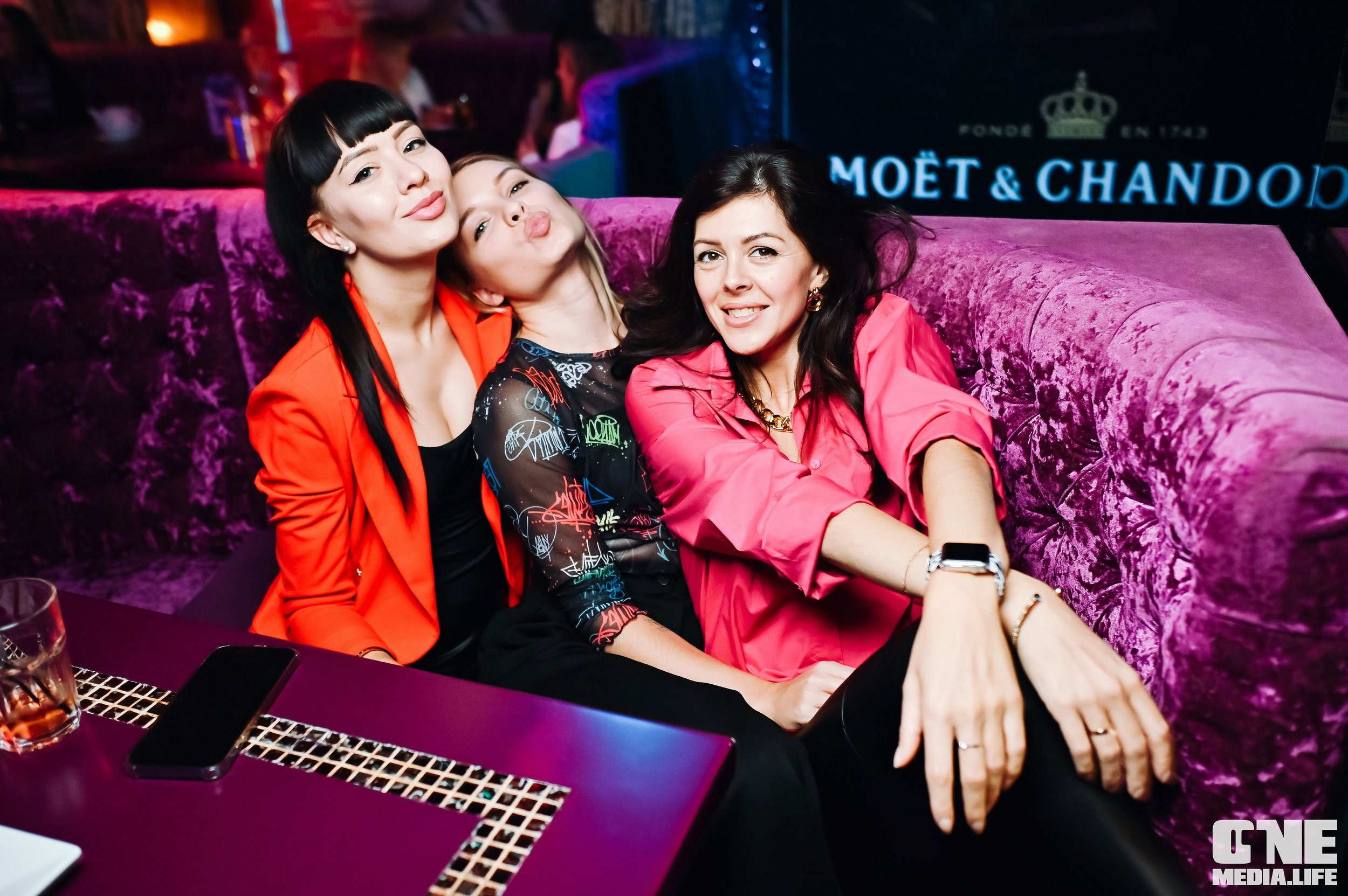 Фоторепортаж из караоке-клуба Эйфория. One Media Life: фоторепортажи, фотоотчеты с мероприятий и заведений