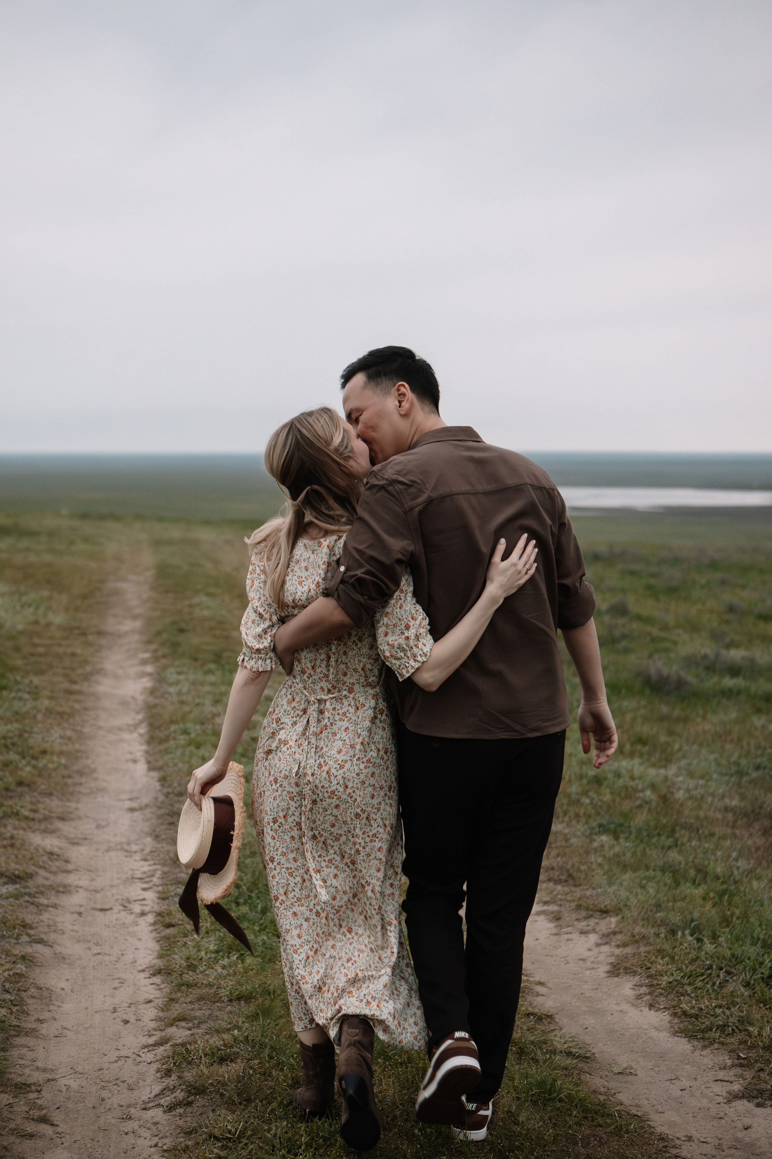 Love Story в степи. Свадебный и семейный фотограф в Элисте Лиджик Сарлов