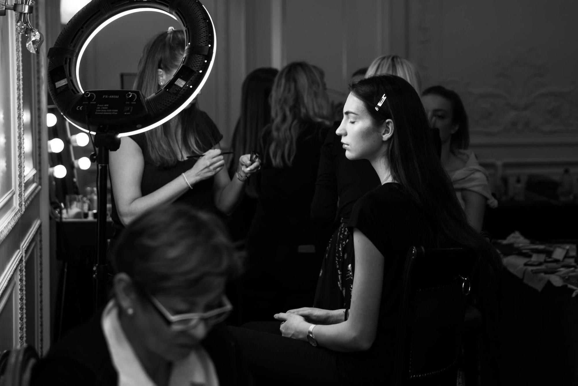 ВАЛЕНТИН ЮДАШКИН. Prêt-a-porter SS2018 SUPREMUS. Backstage. Свадебный фотограф в Санкт‑Петербурге Елена Пчельникова