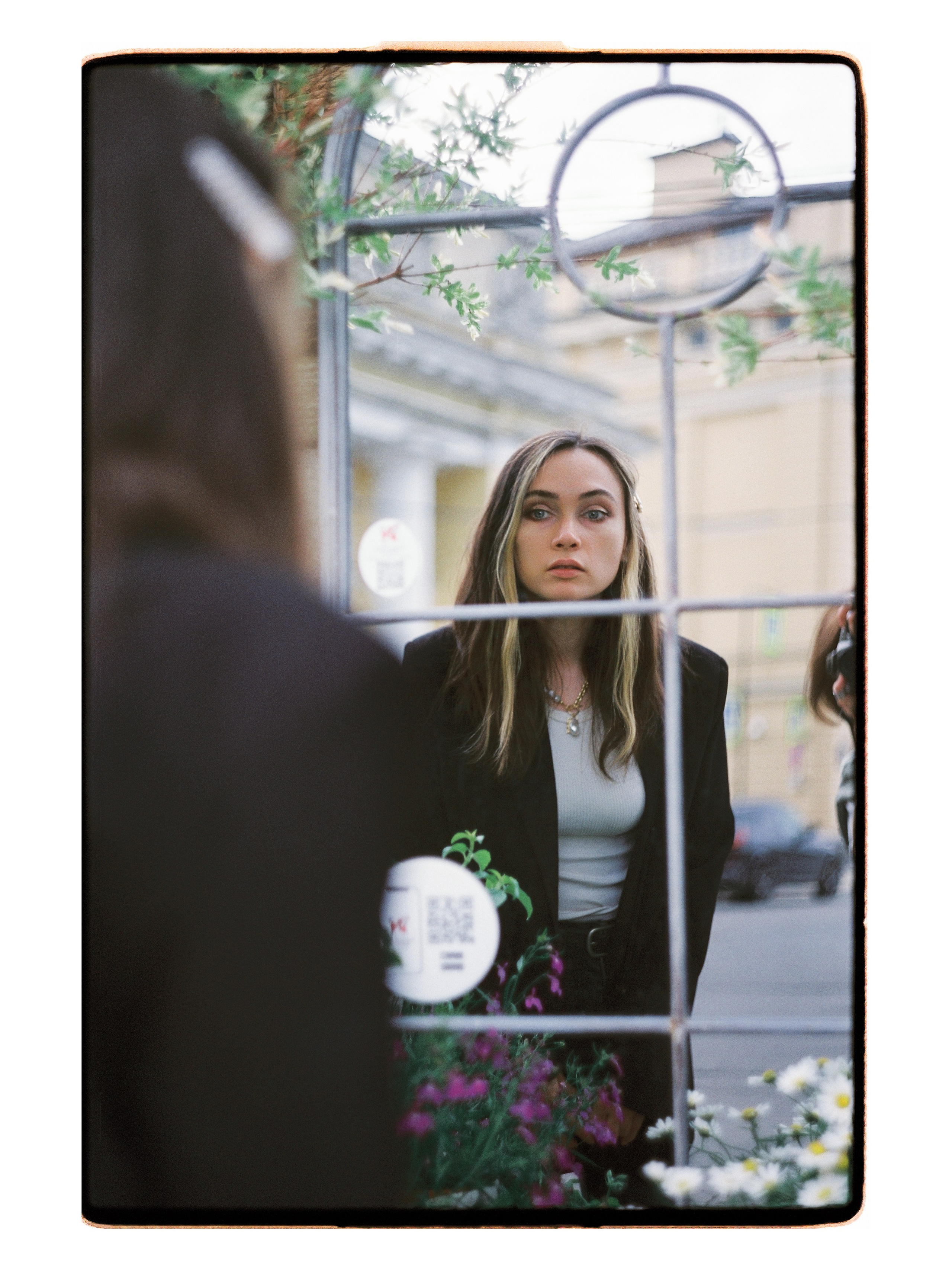 Прогулочная фотосессия на плёнку в Петербурге. Светлана Гопанюк. Портретный фотограф. Санкт-Петербург. СПб