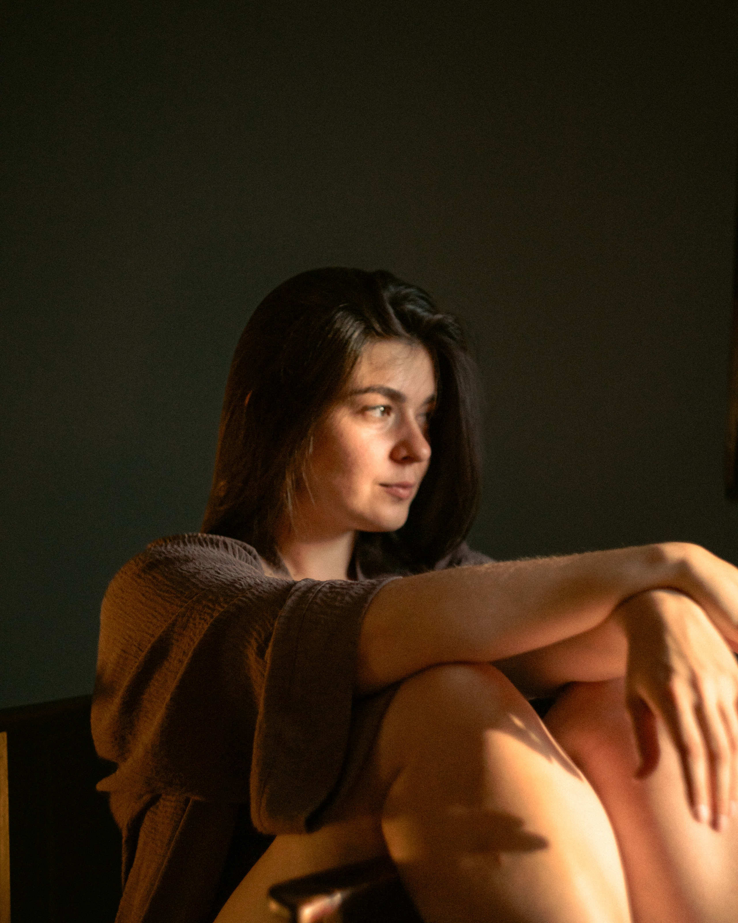 Girl’s photoshoot in real Saint Petersburg’s flat. Katya Che | Photographer | Beograd